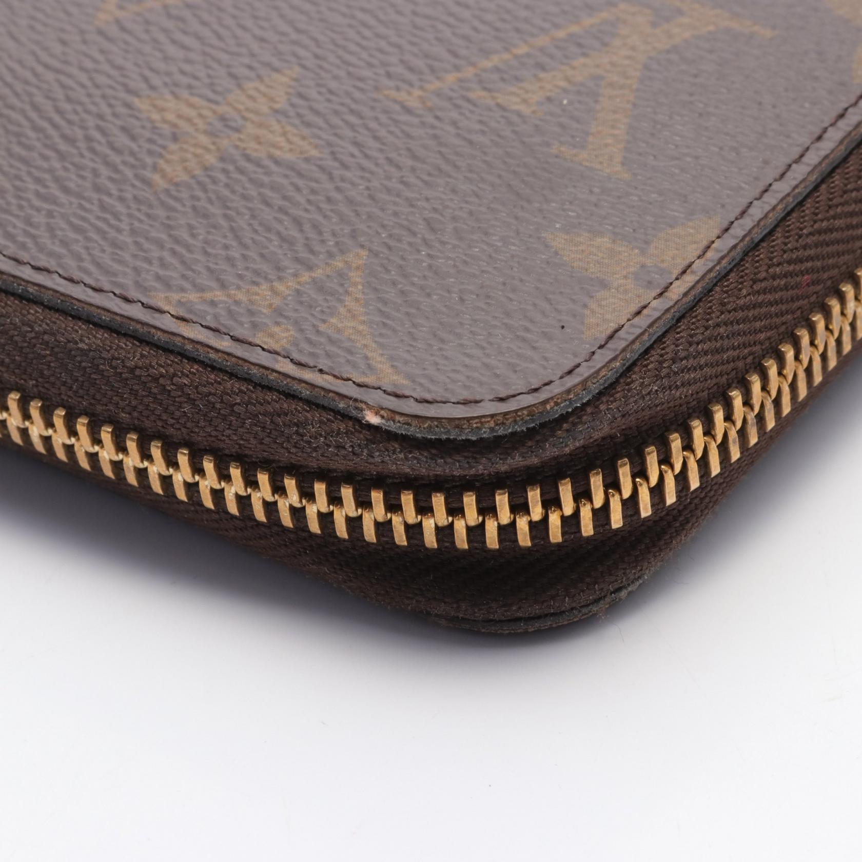 Louis Vuitton Zippy Organizer Wallet M62581