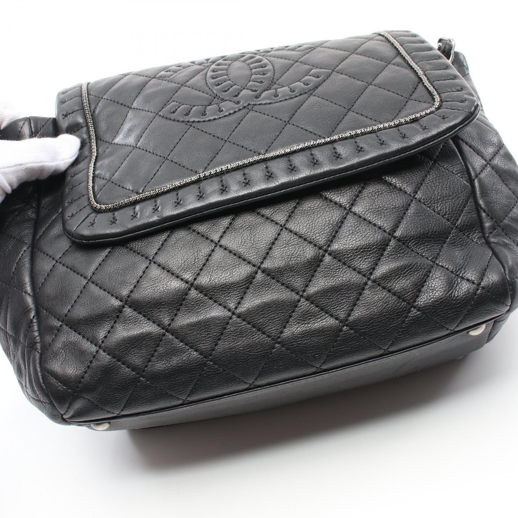 Chanel Leather Matelasse Shoulder Bag Black