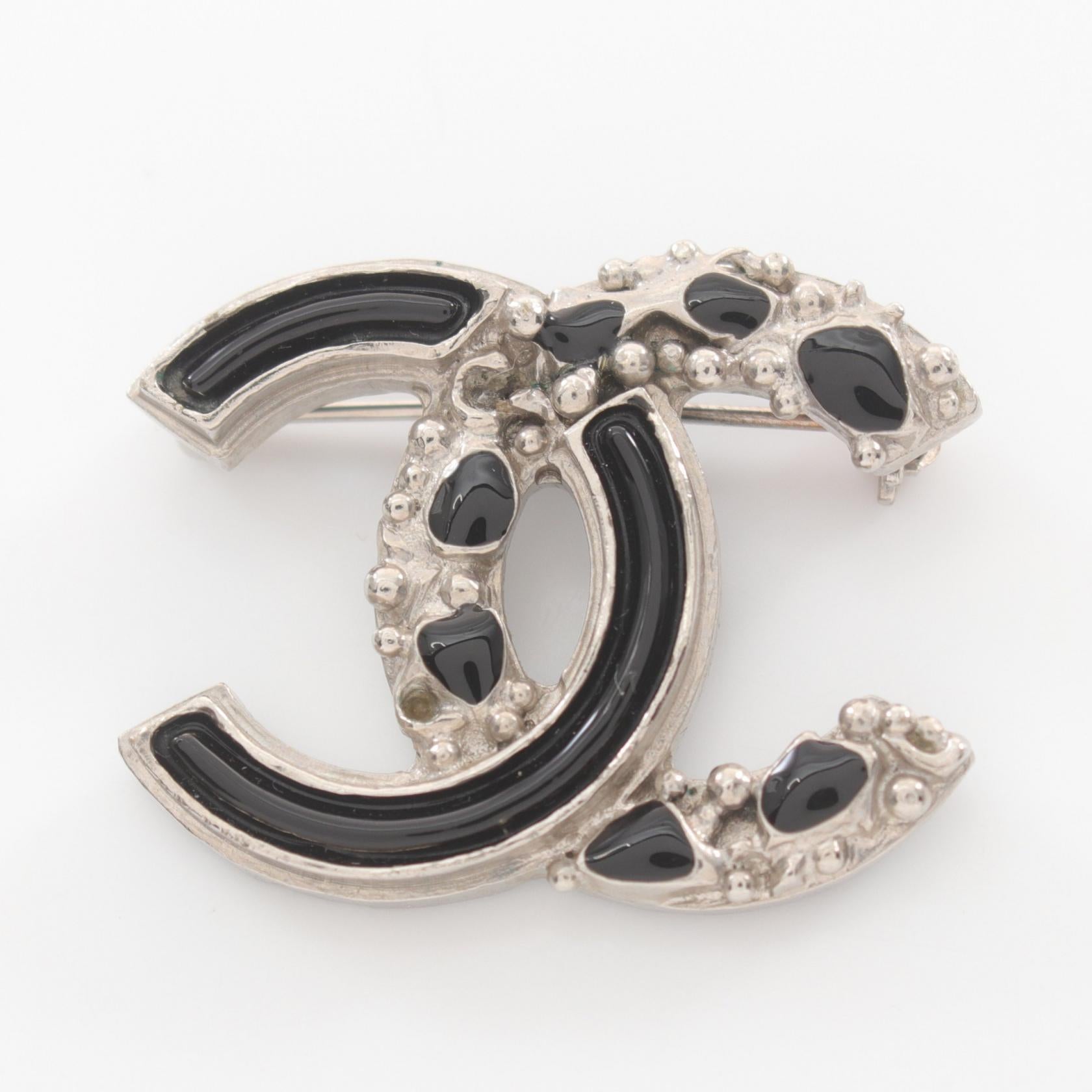 Chanel CC Resin Brooch  Metal Brooch in Very Good Condition