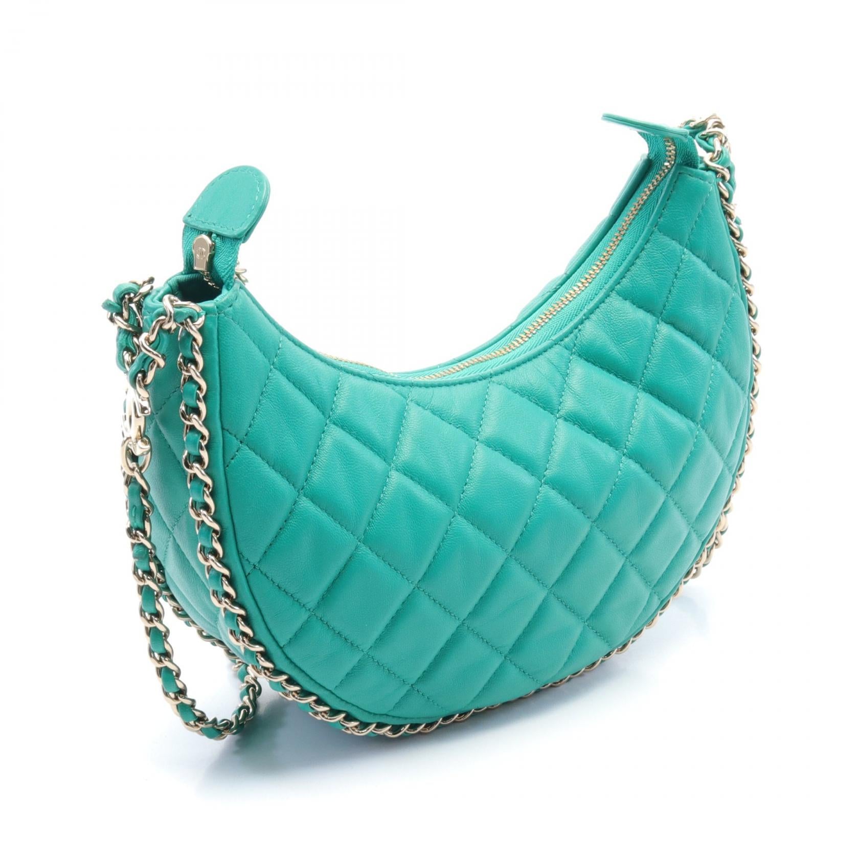 Chanel Leather Matelasse Shoulder Bag Green