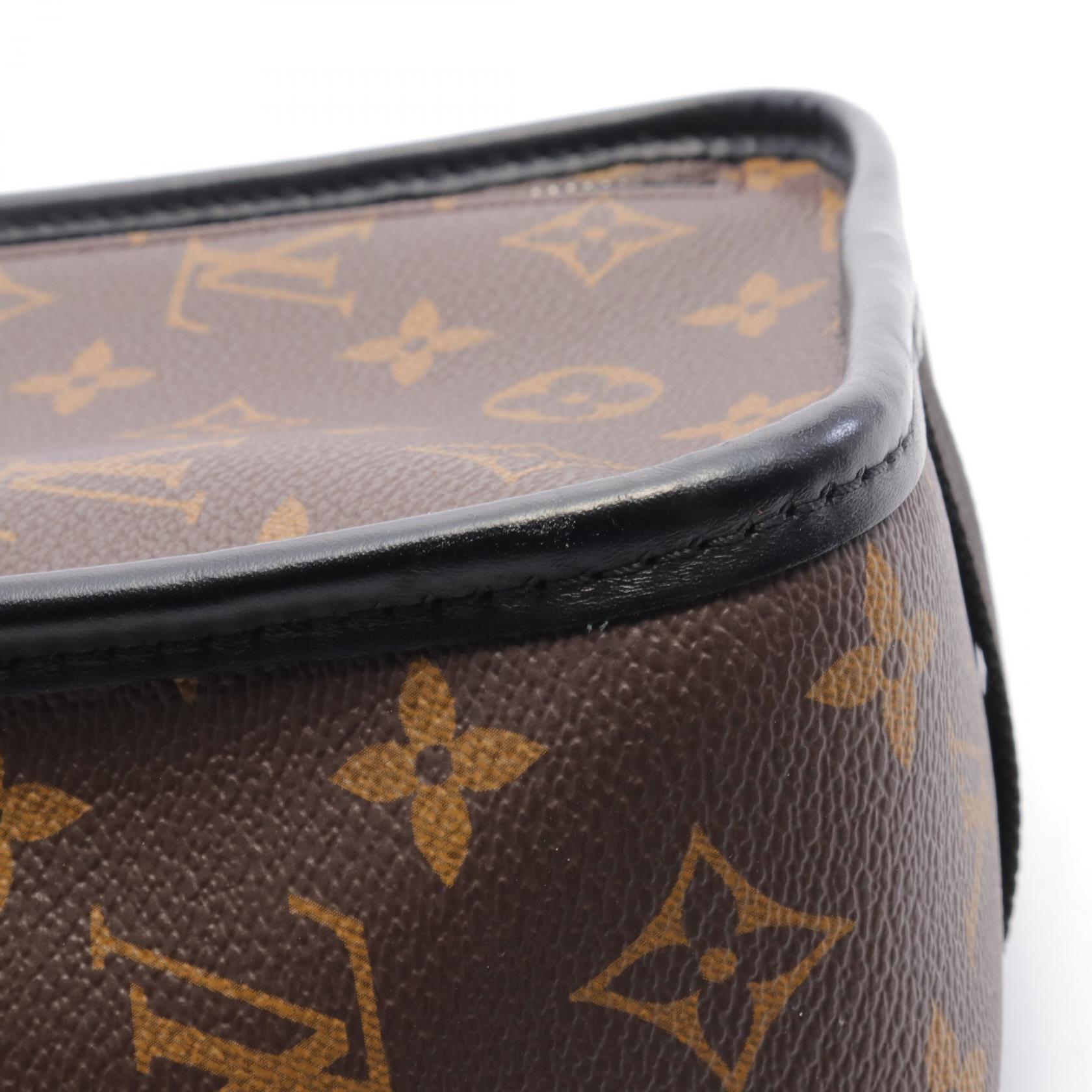 Louis Vuitton Archie Messenger Bag M46442