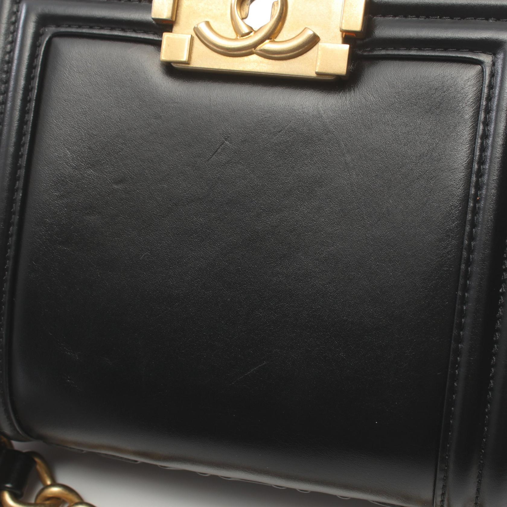 Chanel Boy Leather Shoulder Bag Black