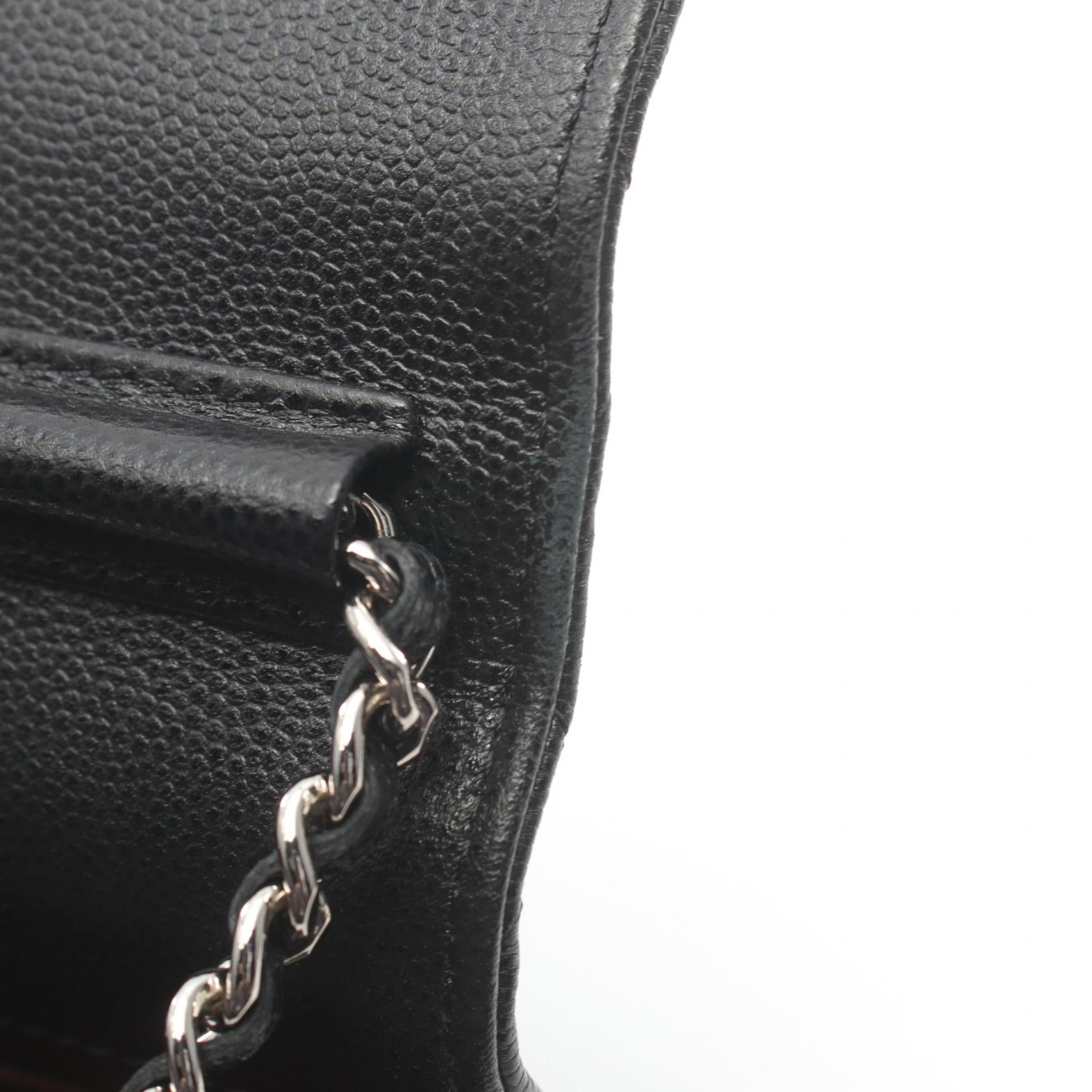 Chanel Matelasse Leather Shoulder Bag Black