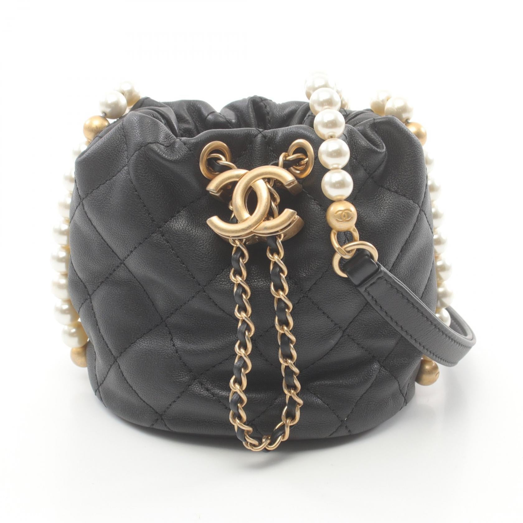 Chanel Matelasse Pearl Leather Shoulder Bag