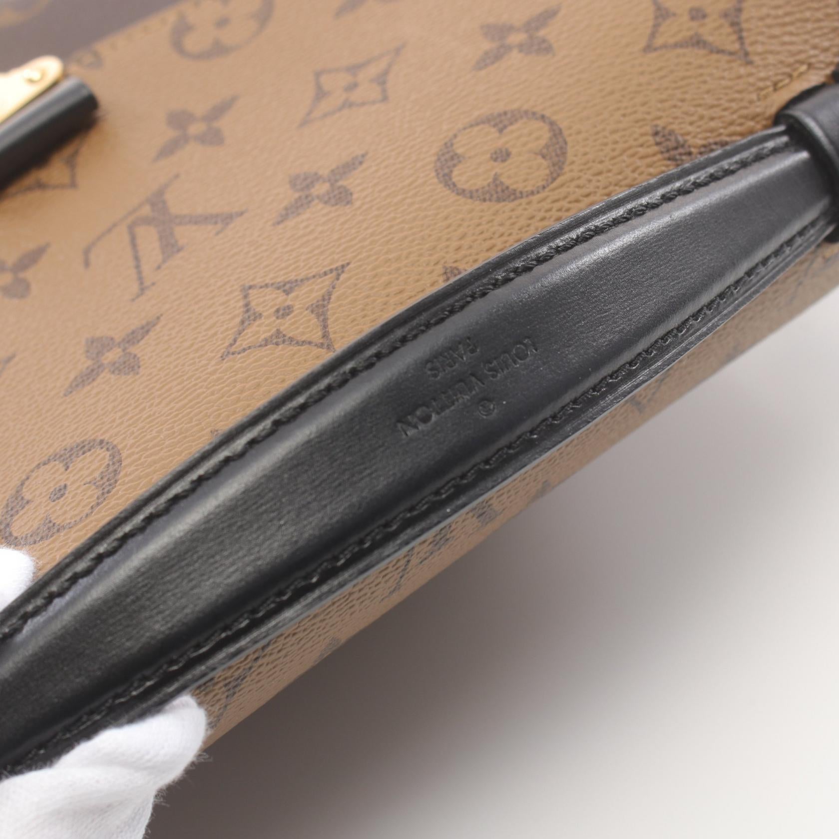 Louis Vuitton Pochette Metis MM Handbag M44876