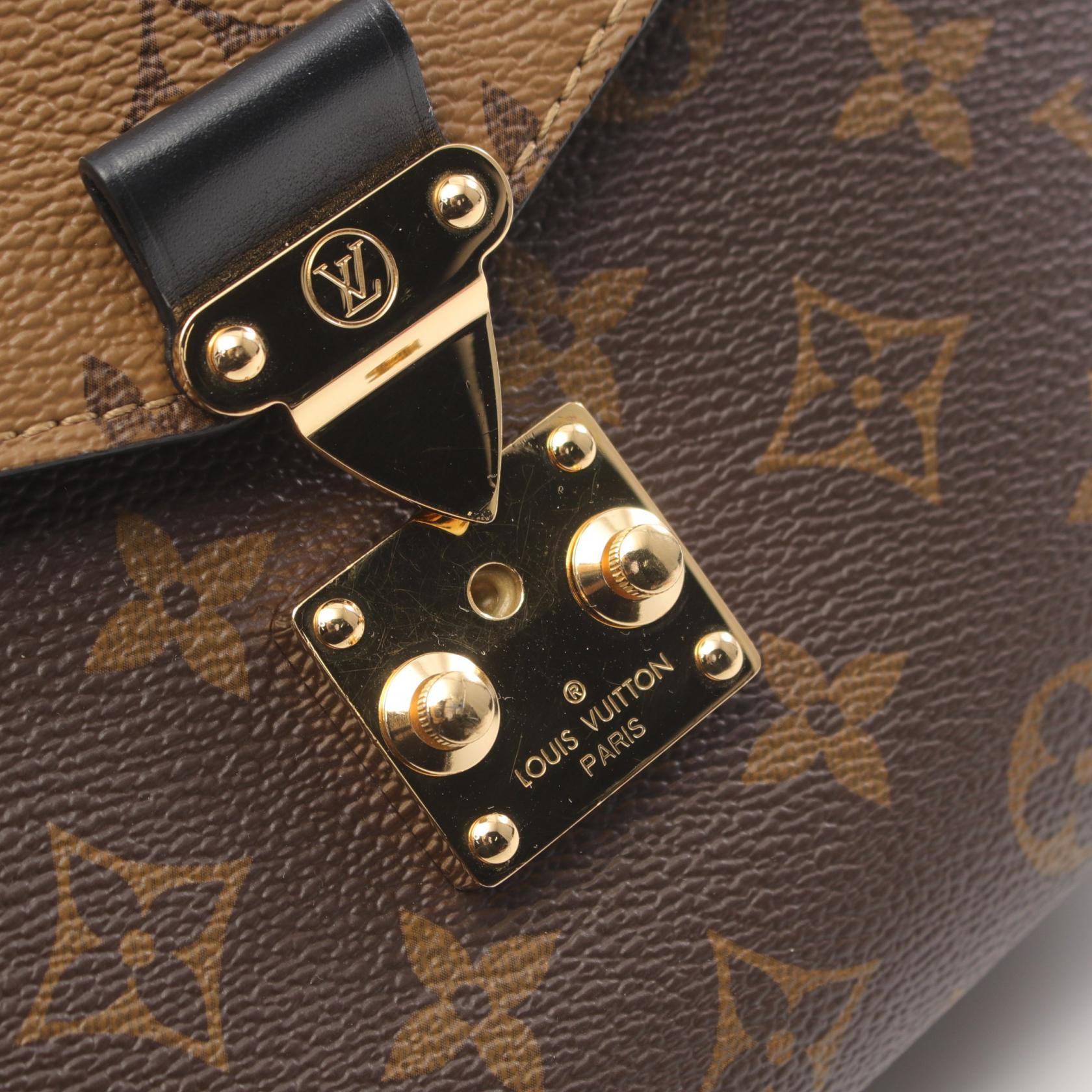 Louis Vuitton Pochette Metis MM Handbag M44876