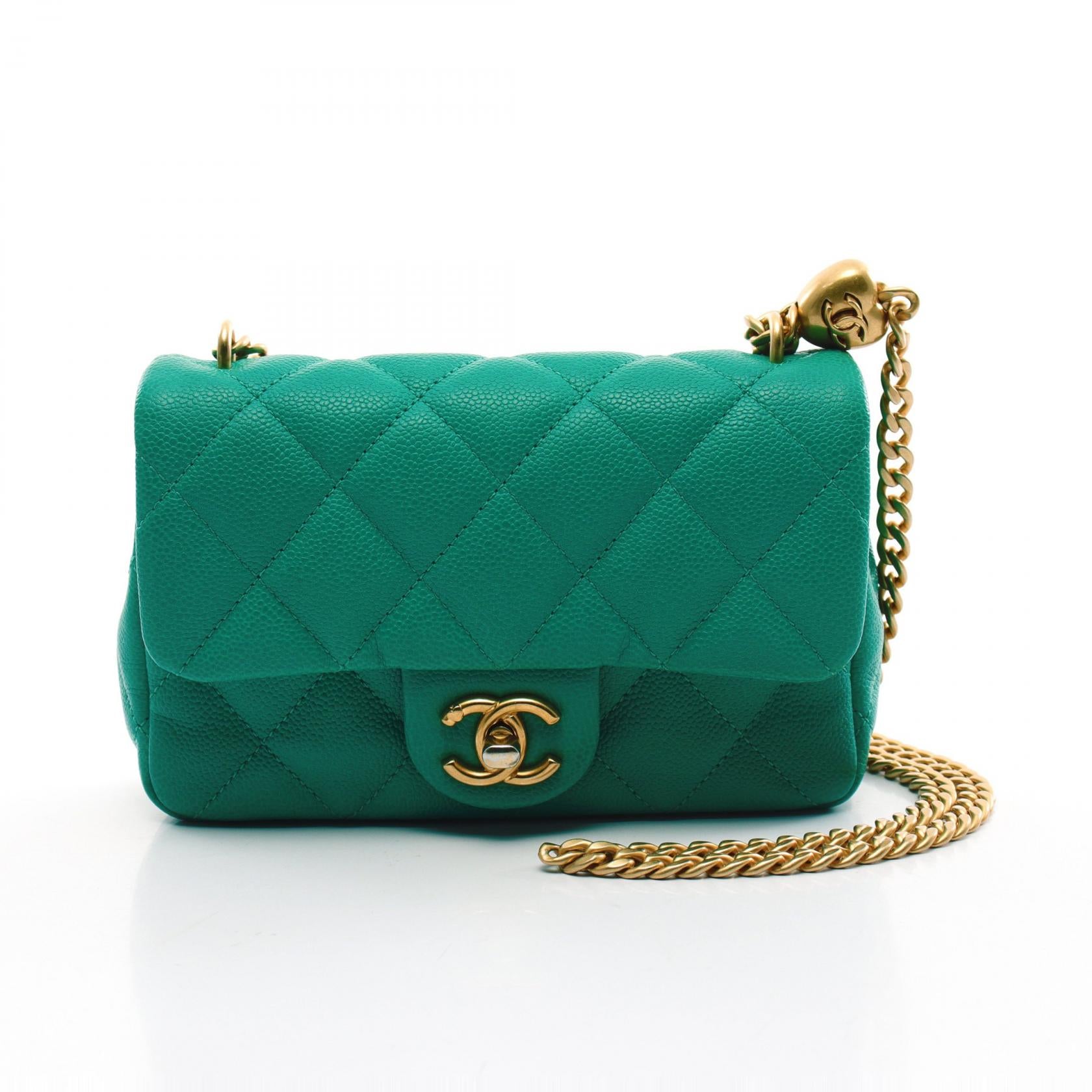 Chanel Matelasse Leather Shoulder Bag Green