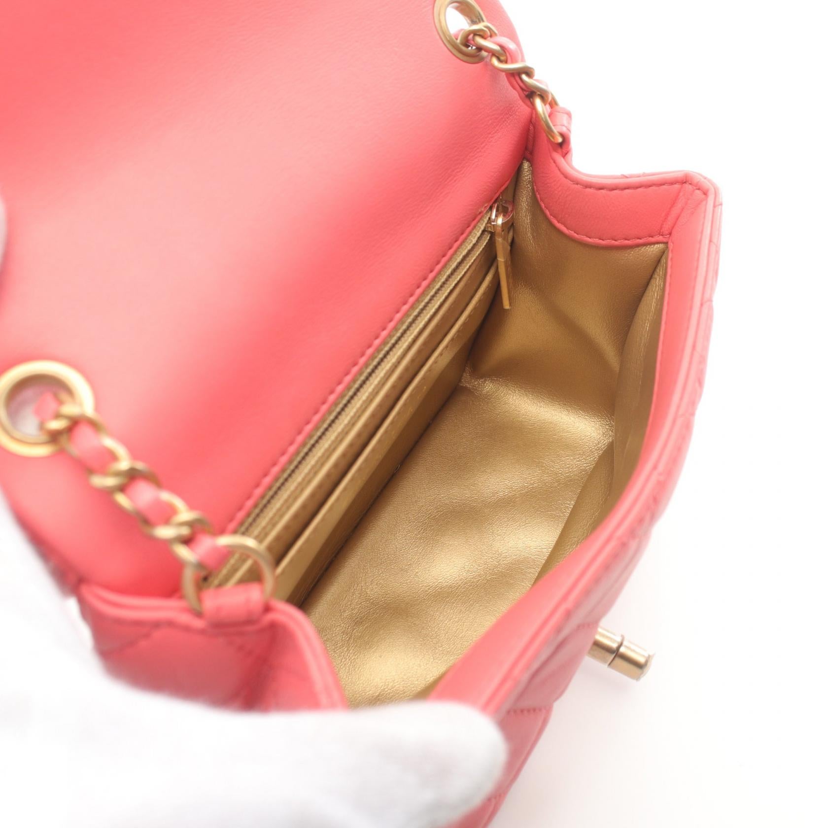 Chanel Lambskin Matelasse Shoulder Bag Pink