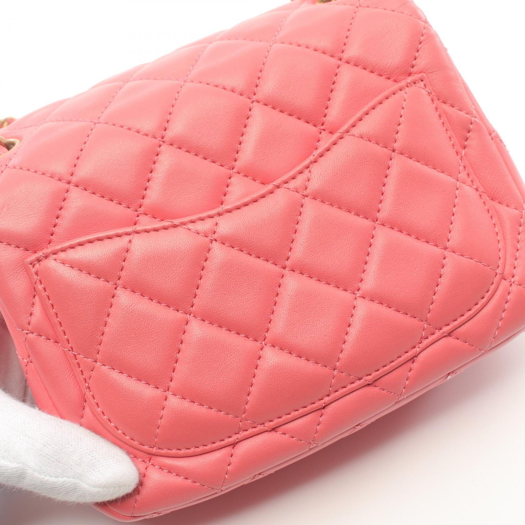 Chanel Lambskin Matelasse Shoulder Bag Pink