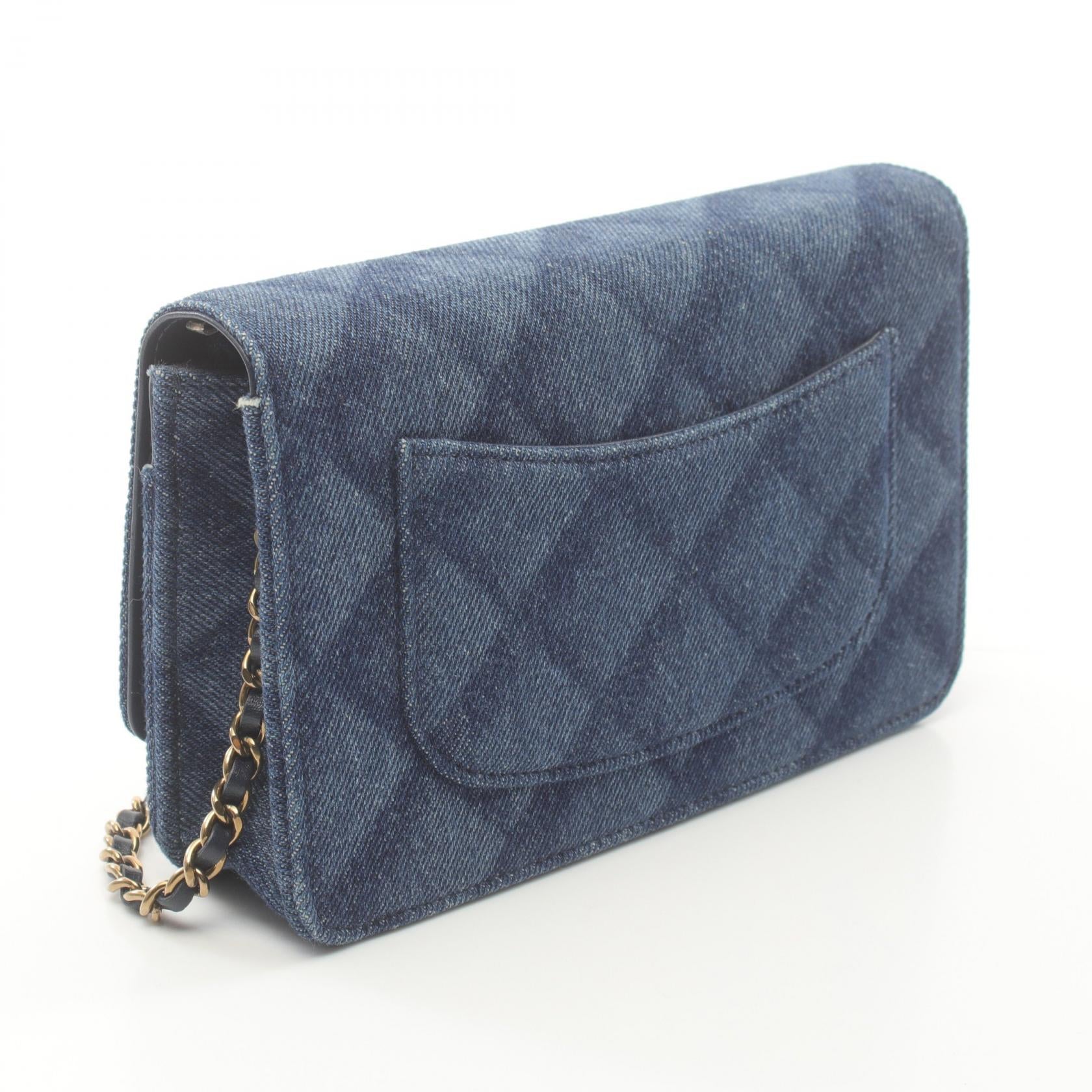 Chanel Denim Matelasse Shoulder Bag AP0250