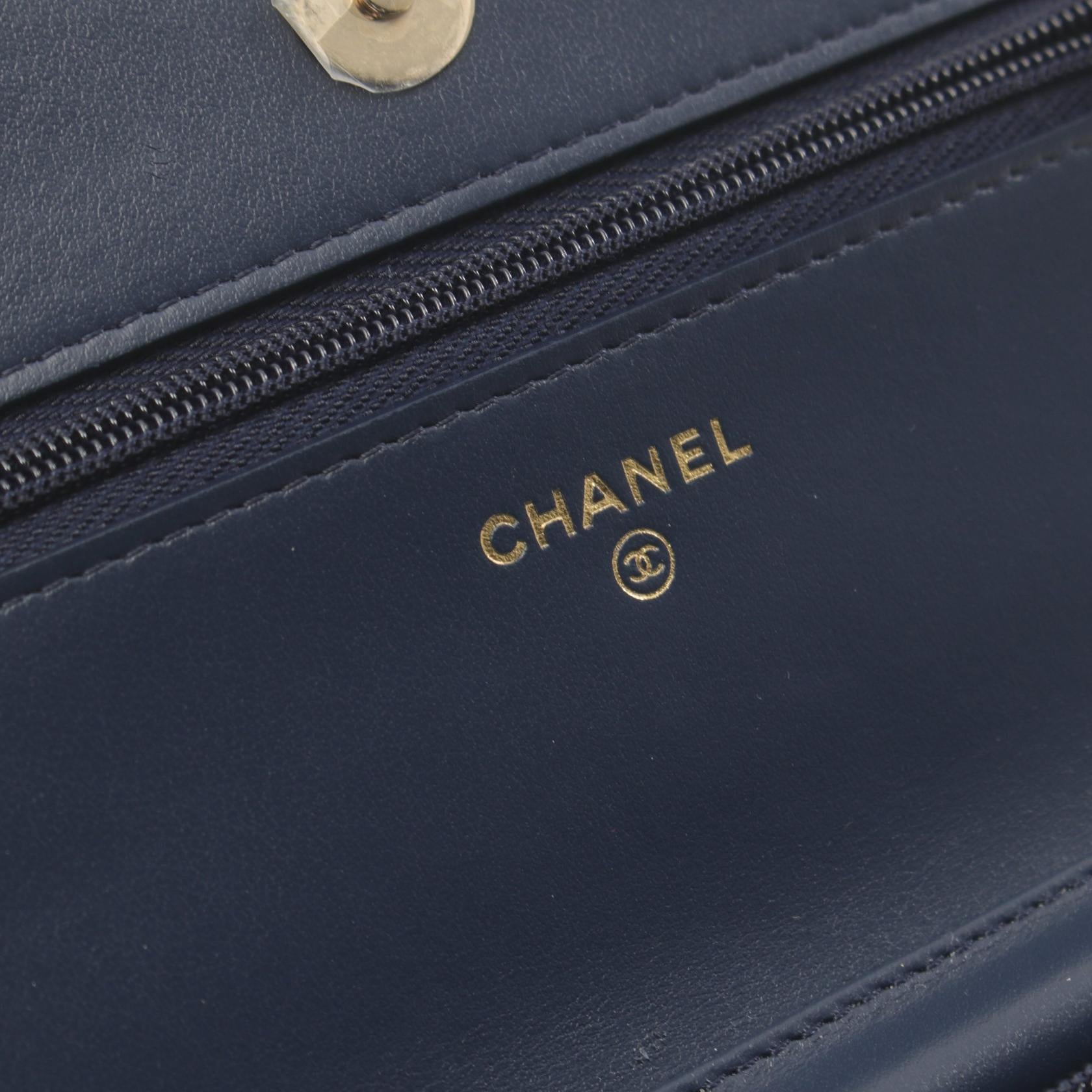 Chanel Denim Matelasse Shoulder Bag AP0250