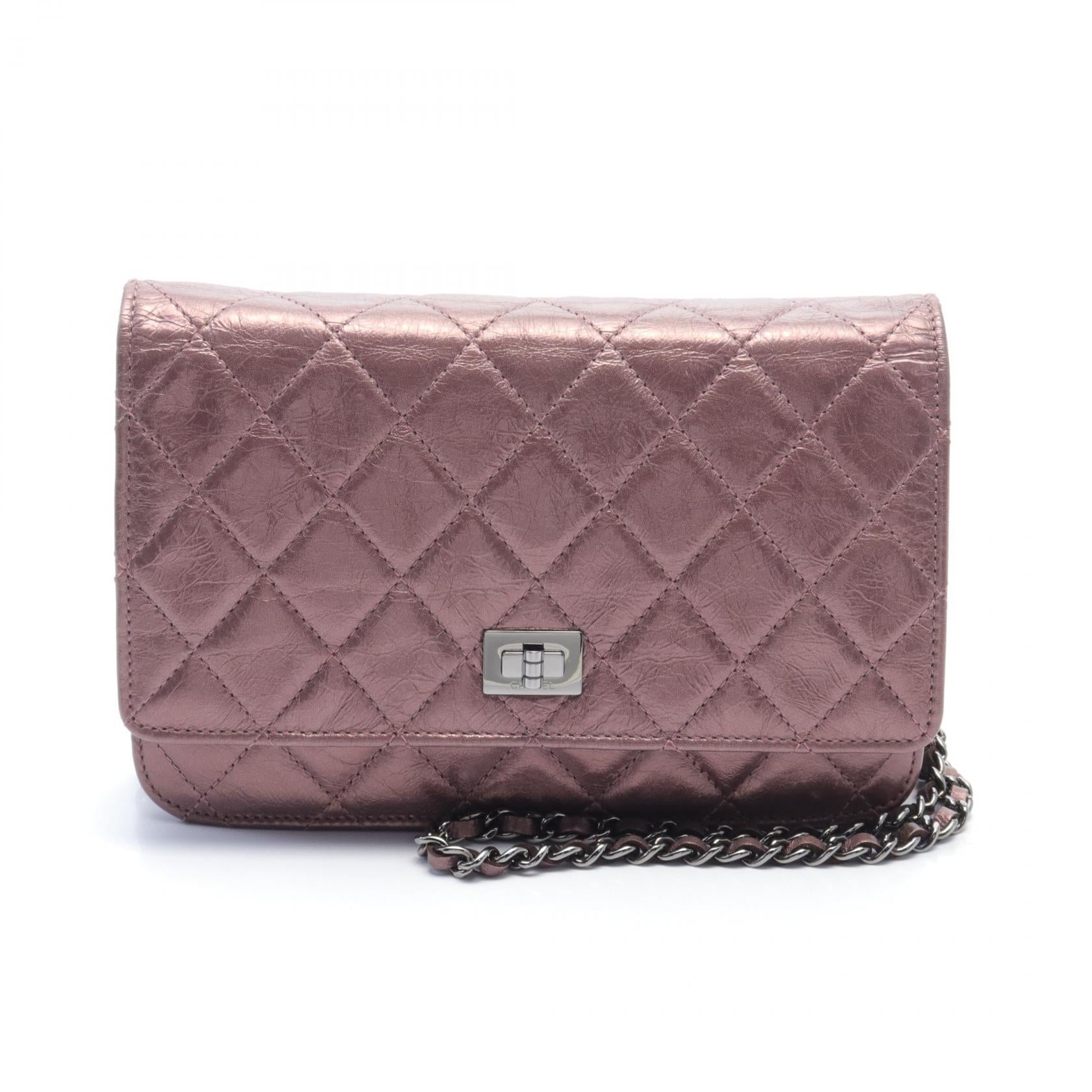 Chanel Matelasse Leather Shoulder Bag Pink