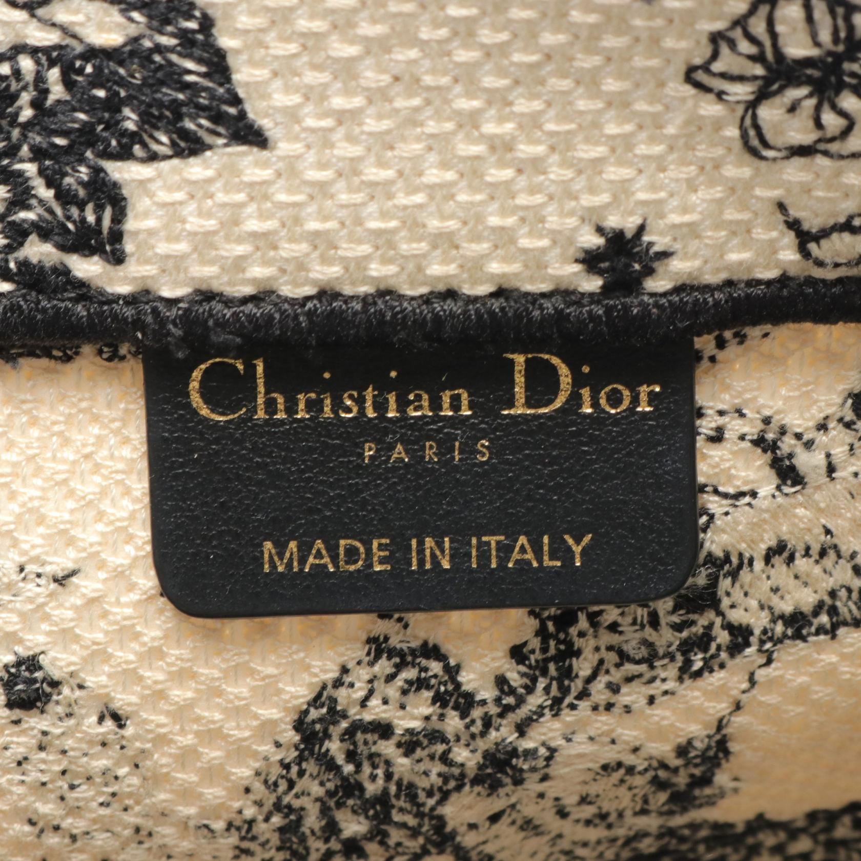 Dior Book Tote Medium Canvas Tote Bag 50-MA-0261 in Great Condition