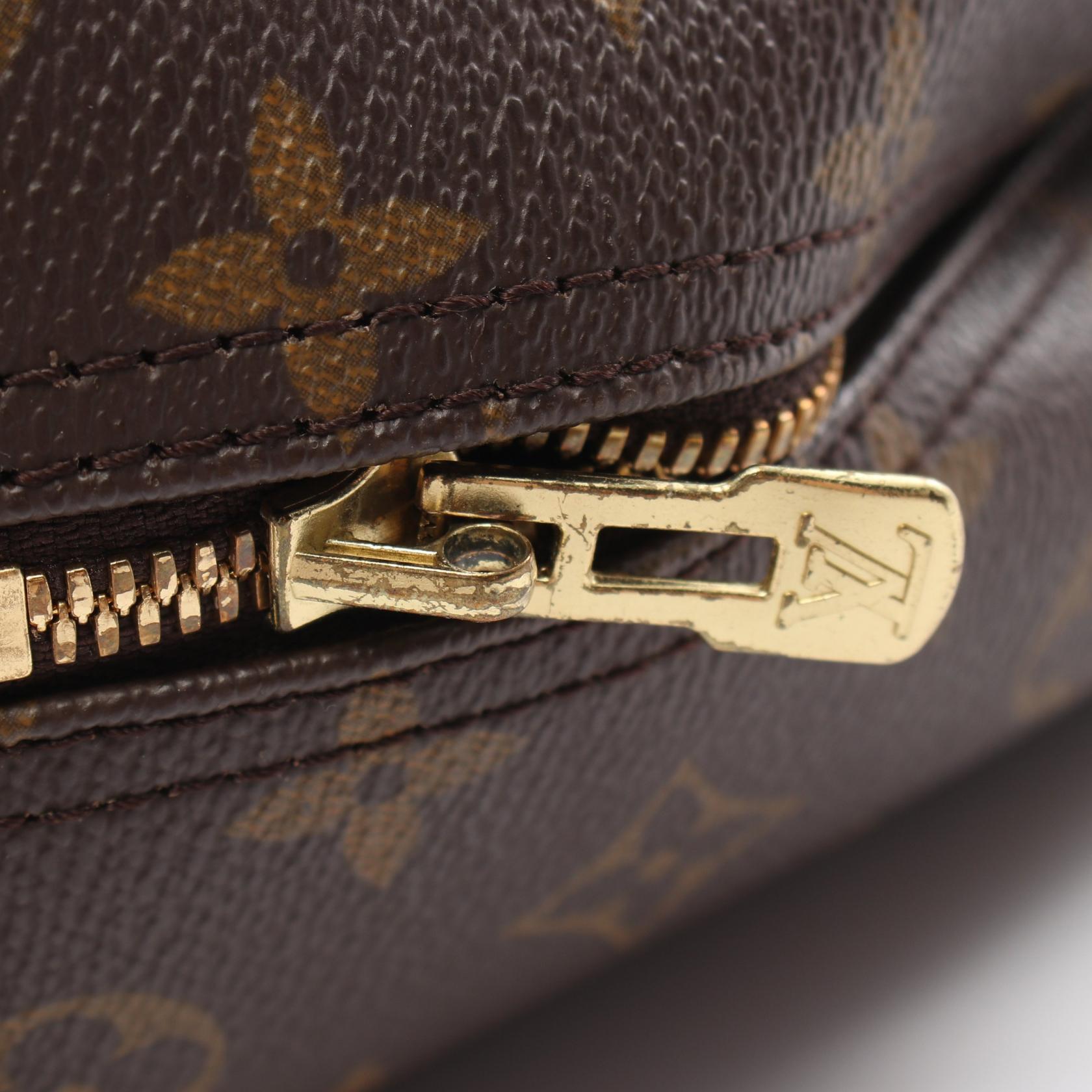 Louis Vuitton Monogram Handbag M47270