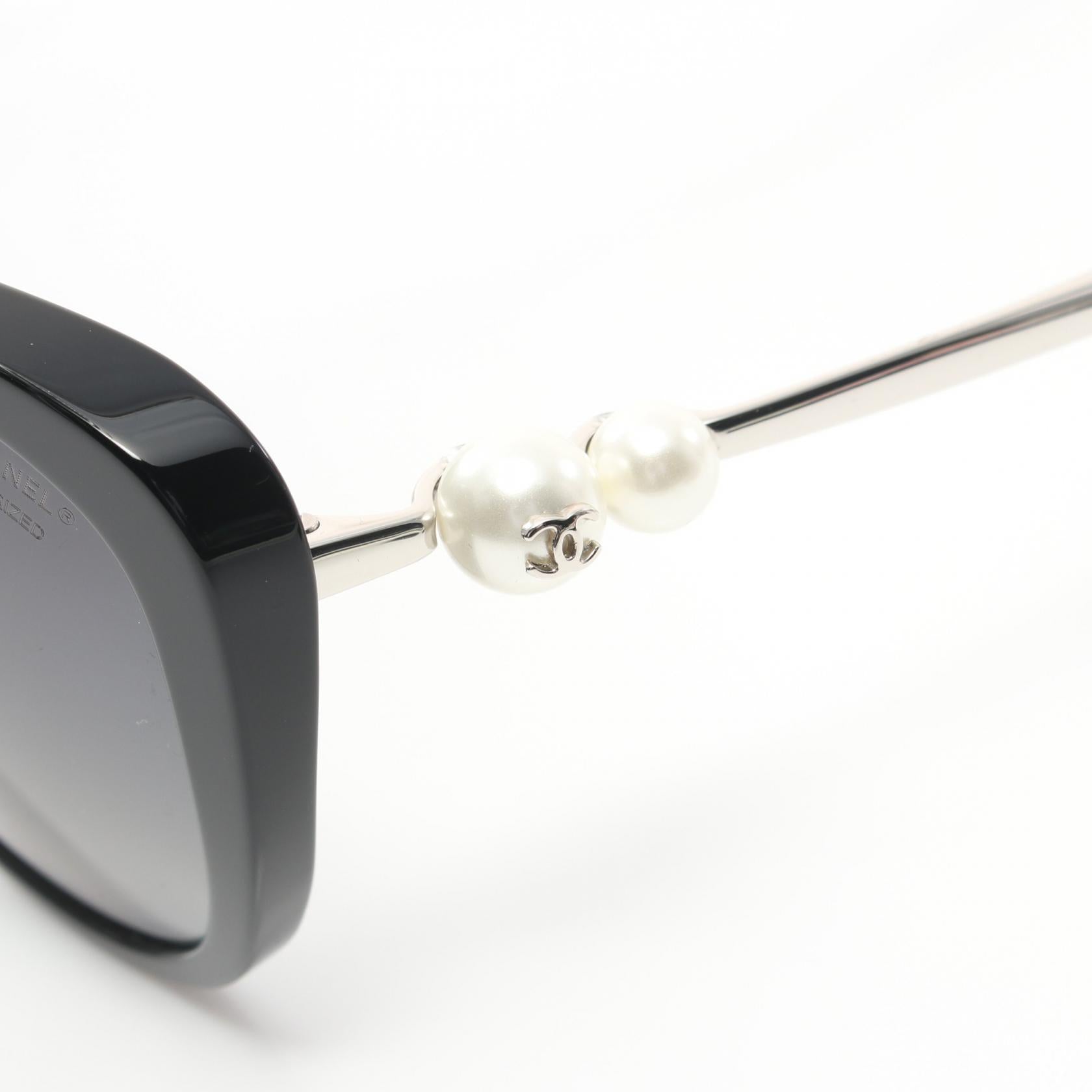 Chanel Coco Mark Sunglasses Black/Silver