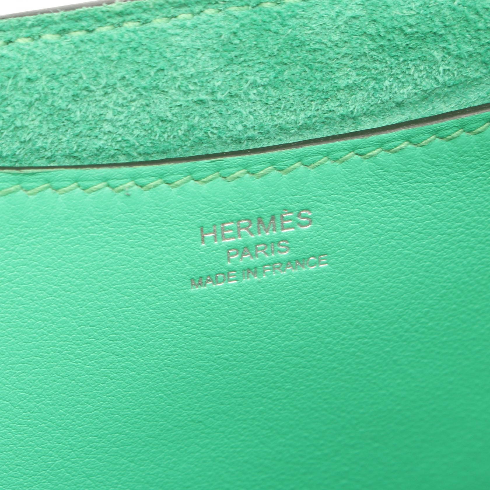 Hermes In The Loop 23 Green Handbag