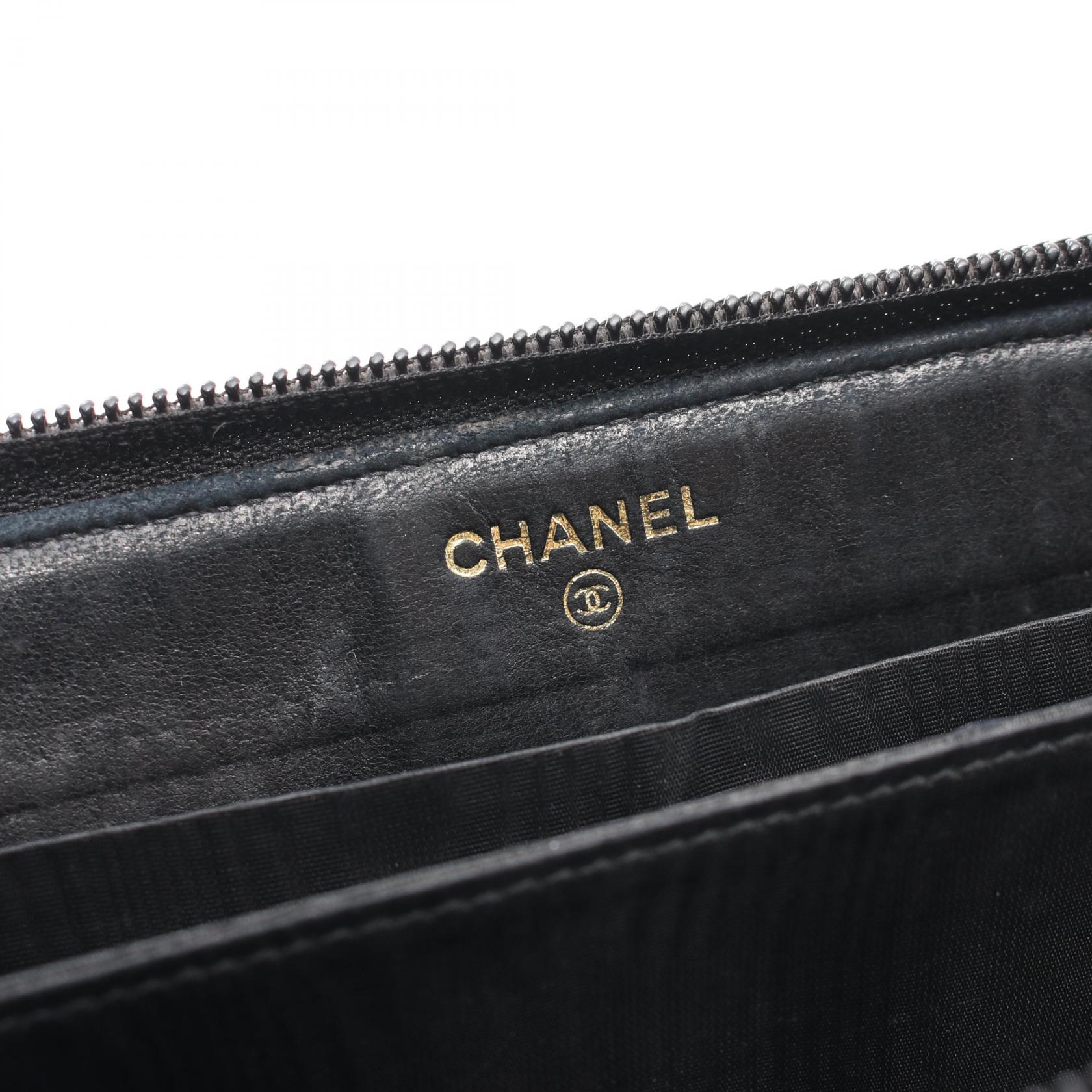 Chanel Coco Mark Caviar Skin Round Zipper Wallet Leather Long Wallet 8174531 in Very Good Condition