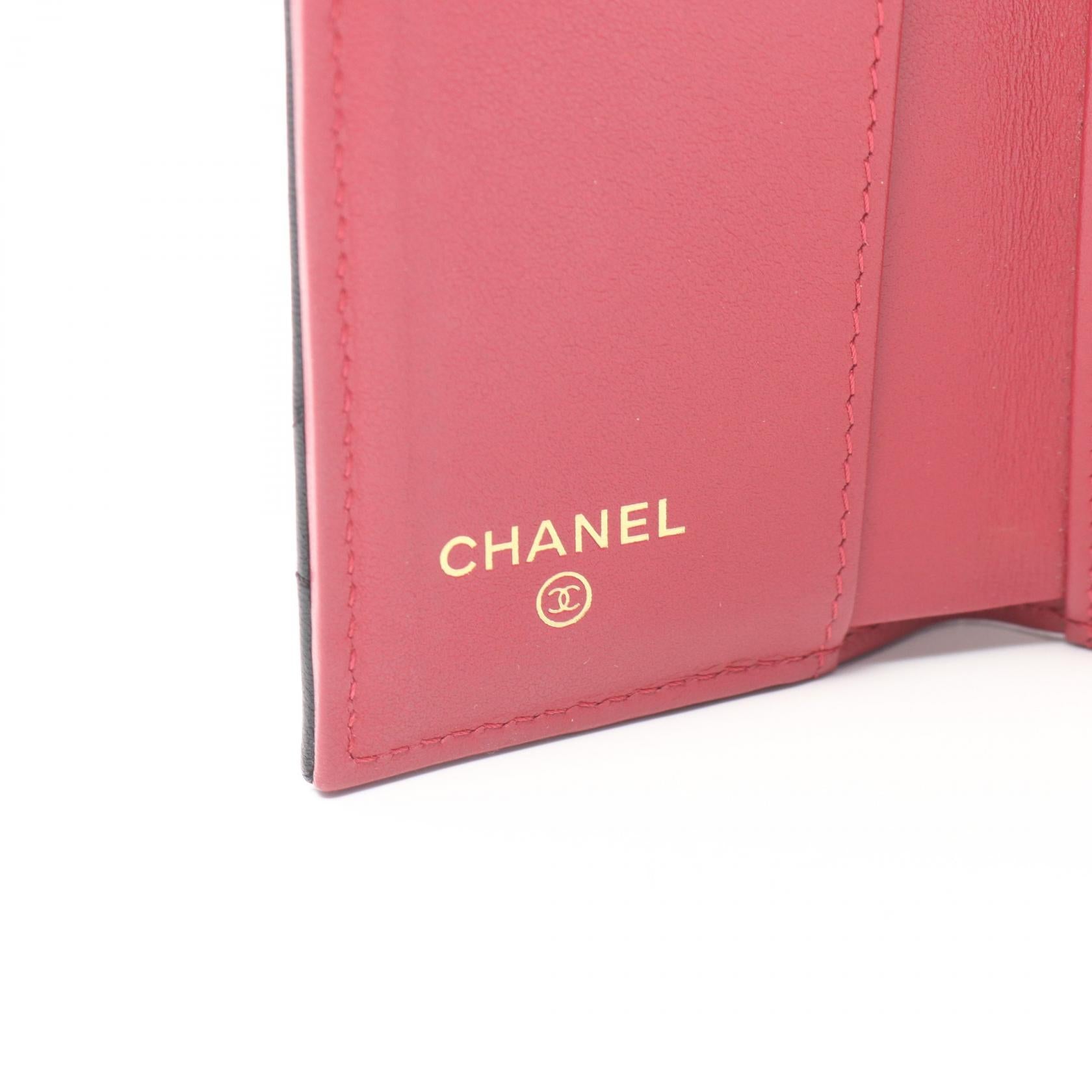 Chanel 19 Small Flap Wallet Leather Short Wallet AP1789 in Great Condition