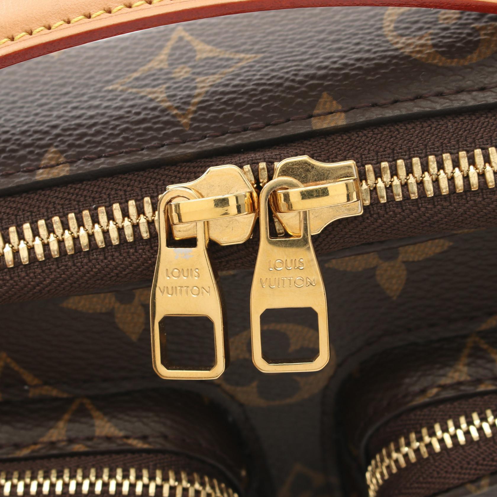 Louis Vuitton Monogram Crossbody Bag M80446