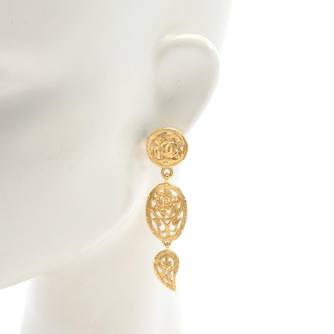 Chanel Coco Mark Earrings Gold 95A