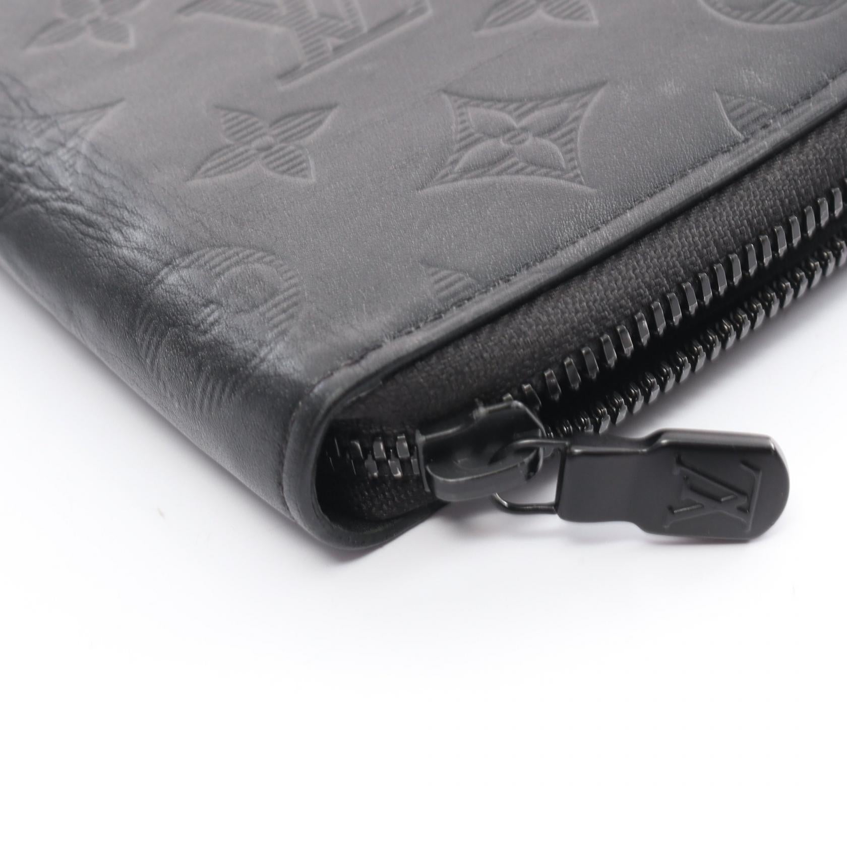 Louis Vuitton Monogram Shadow Zippy Wallet Leather Long Wallet M62902 in Very Good Condition