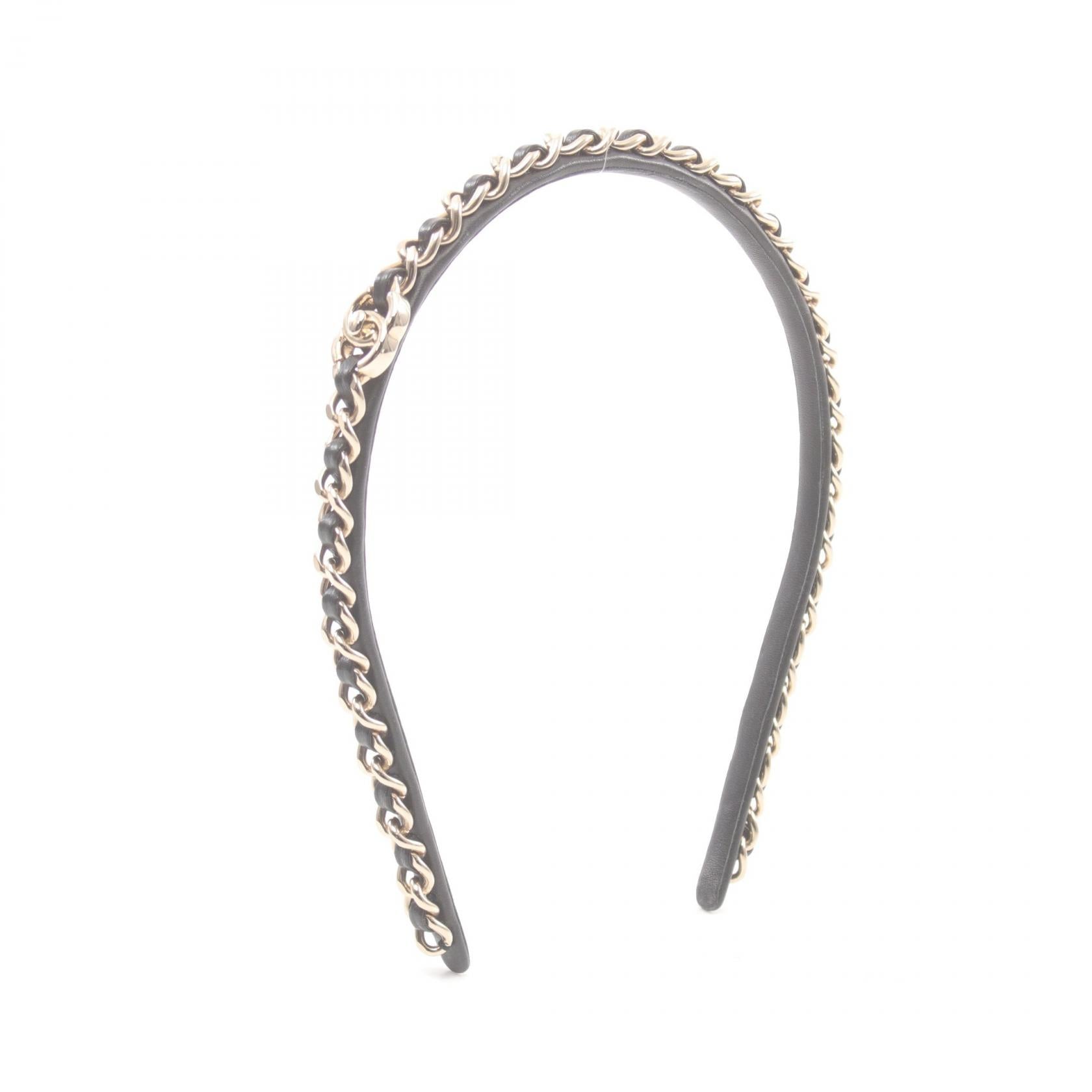 Chanel CC Turnlock Chain Headband  Leather Hair Accessory B21S in Great Condition