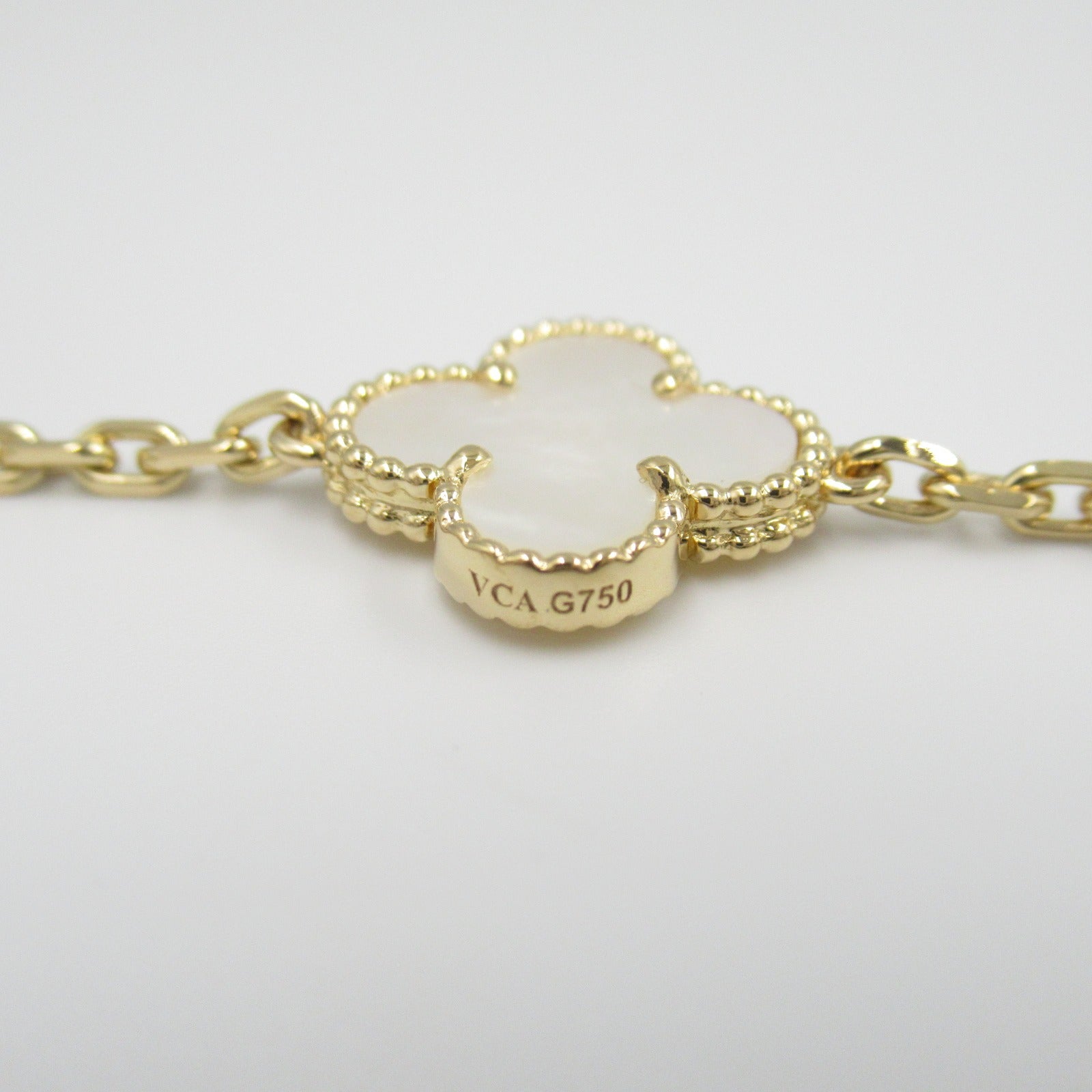 Van Cleef & Arpels Vintage Alhambra Necklace K18 Yellow Gold Mother of Pearl VCARA42100