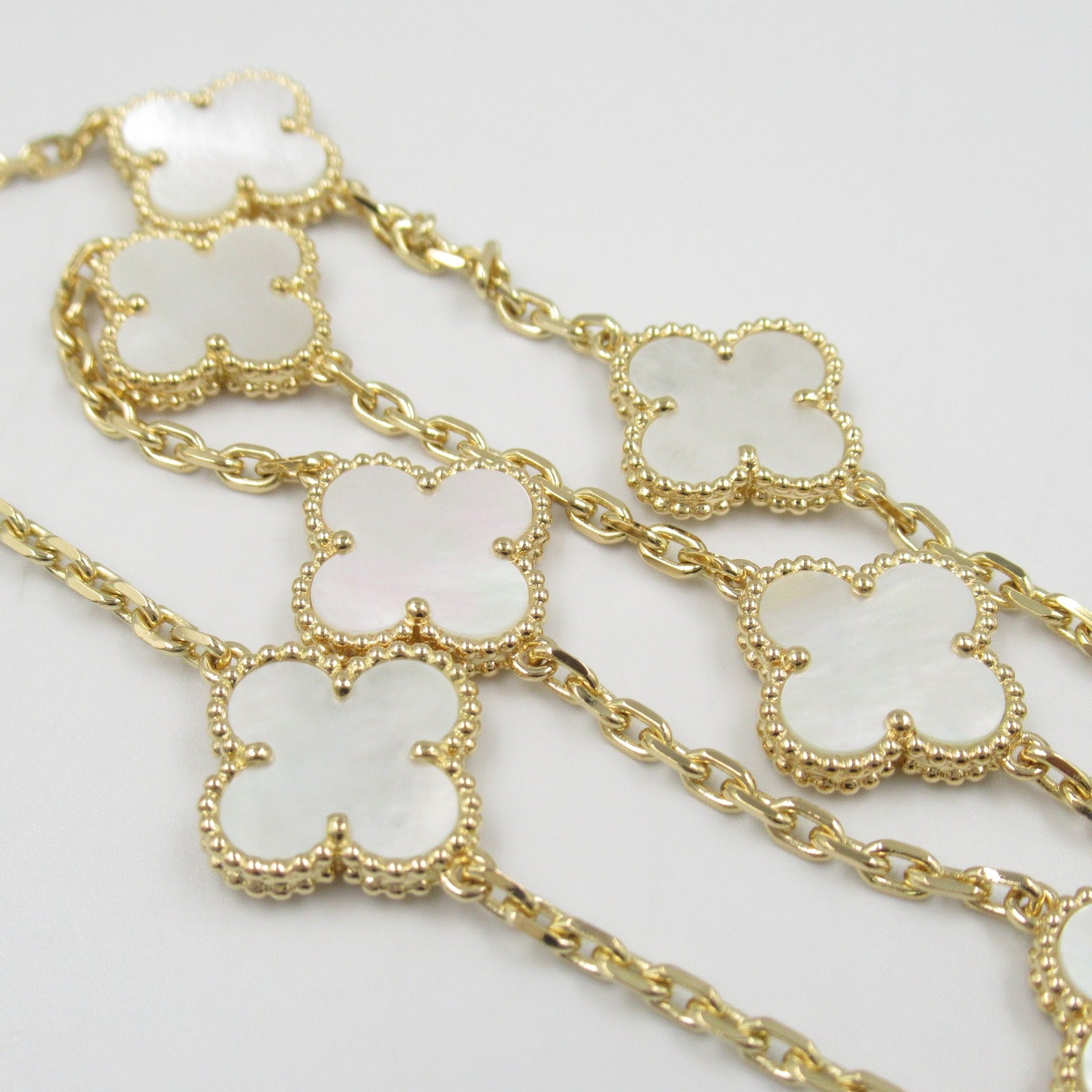 Van Cleef & Arpels Vintage Alhambra Necklace K18 Yellow Gold Mother of Pearl VCARA42100