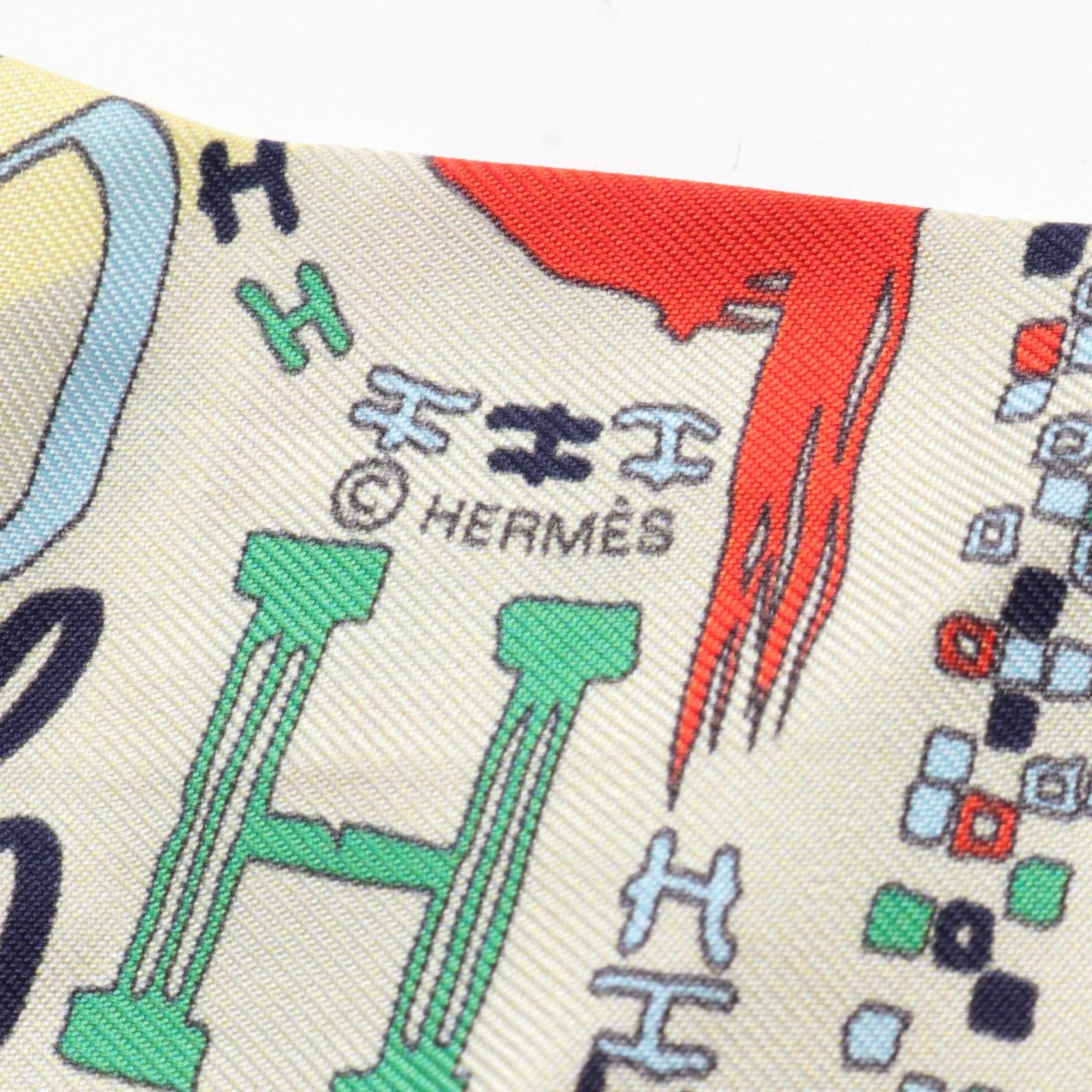 Hermes 1001 H Twilly Silk Scarf  Canvas Scarf in Very Good Condition