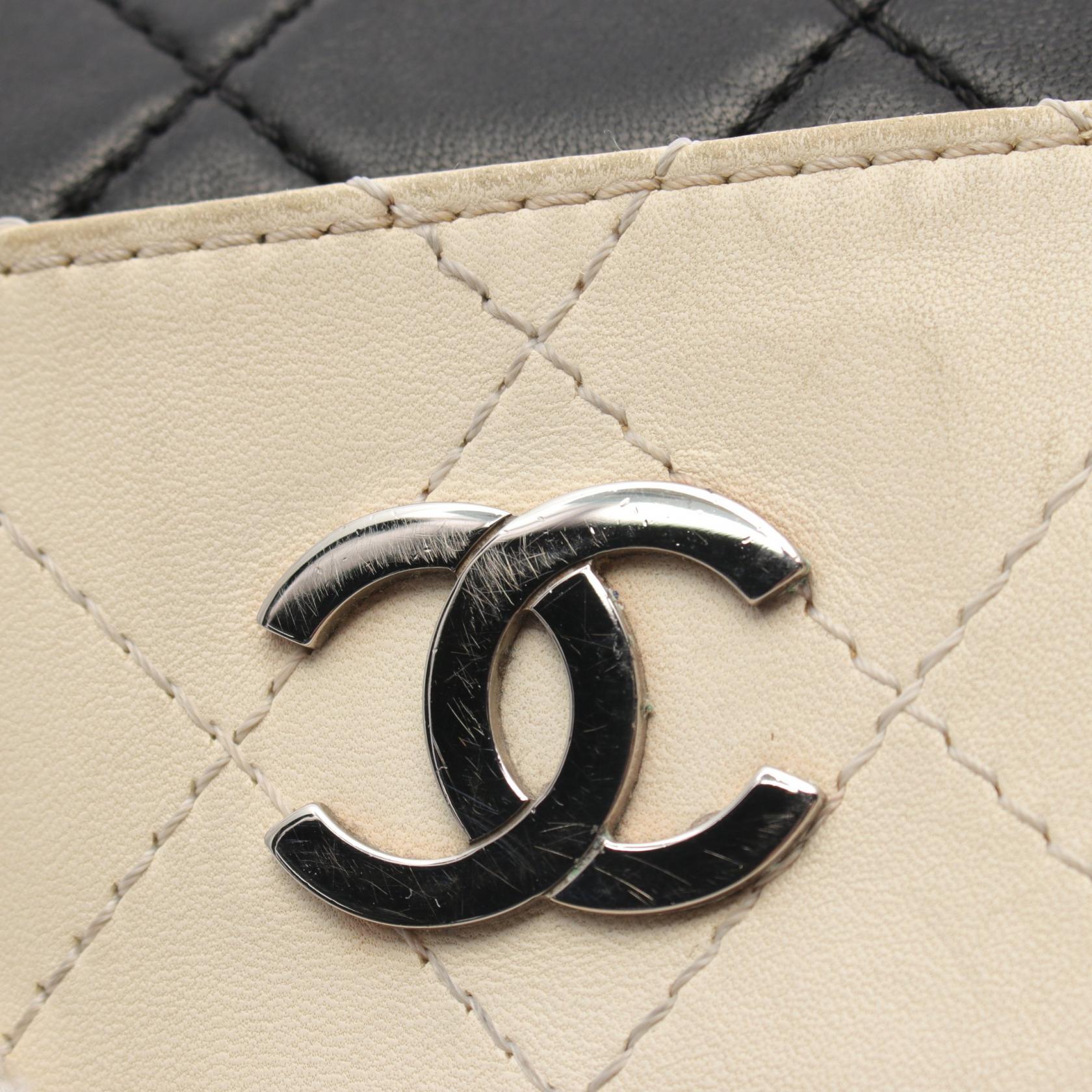 Chanel Leather Matelasse Shoulder Bag Black/White