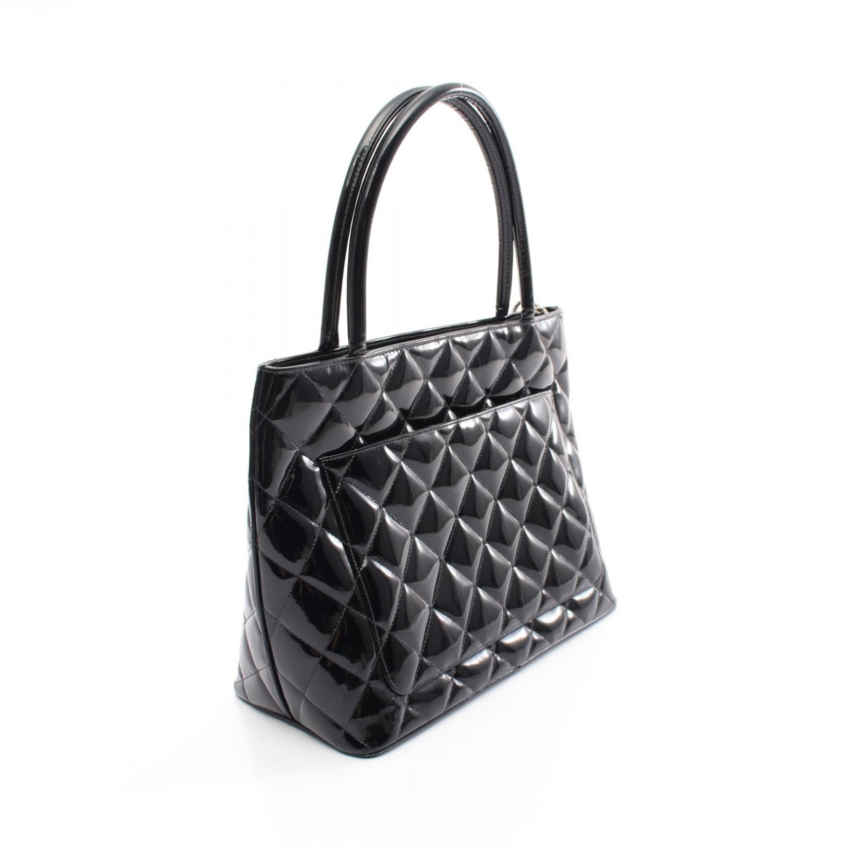 Chanel Patent Leather Tote Bag Black A01804