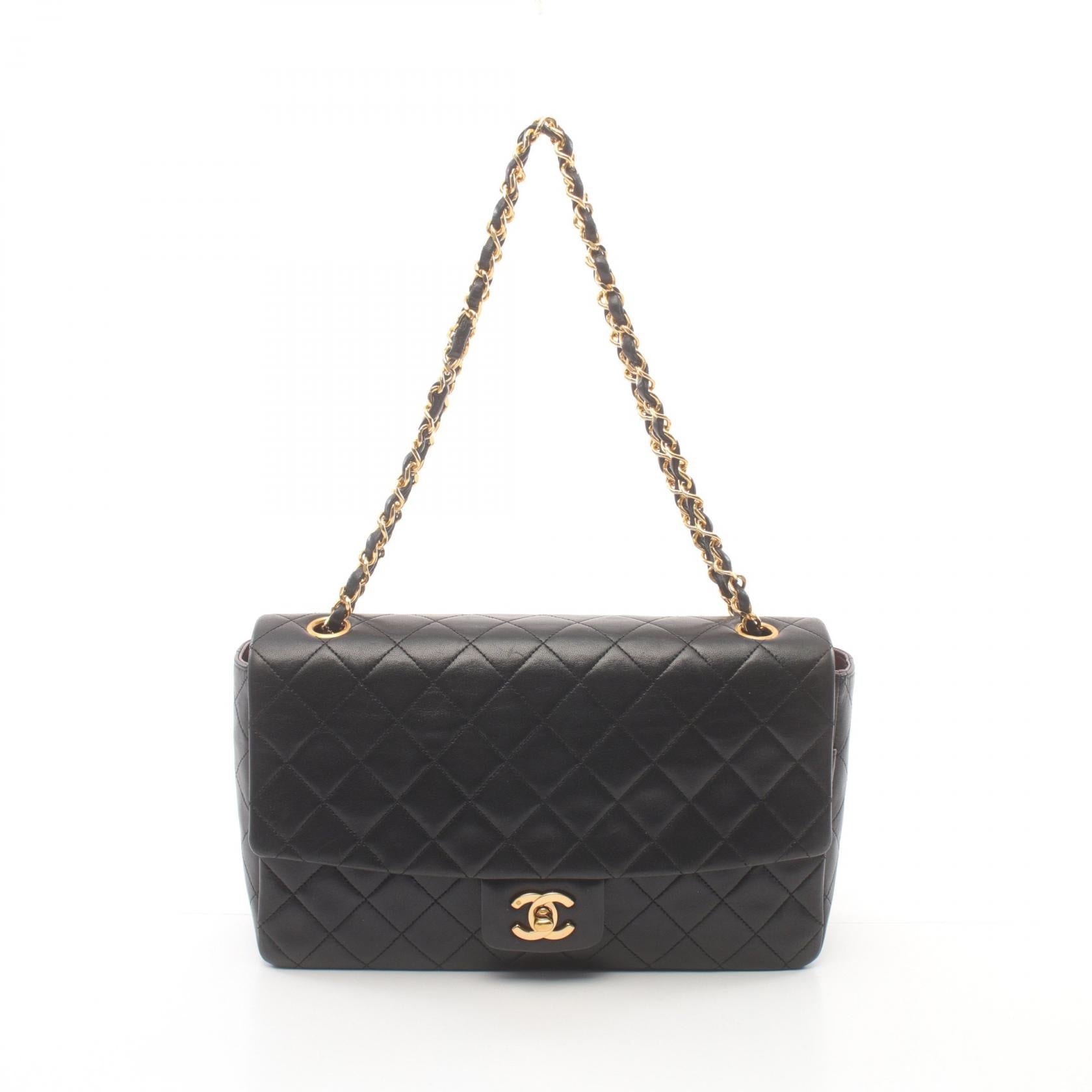 Chanel Matelasse Lambskin Shoulder Bag Black