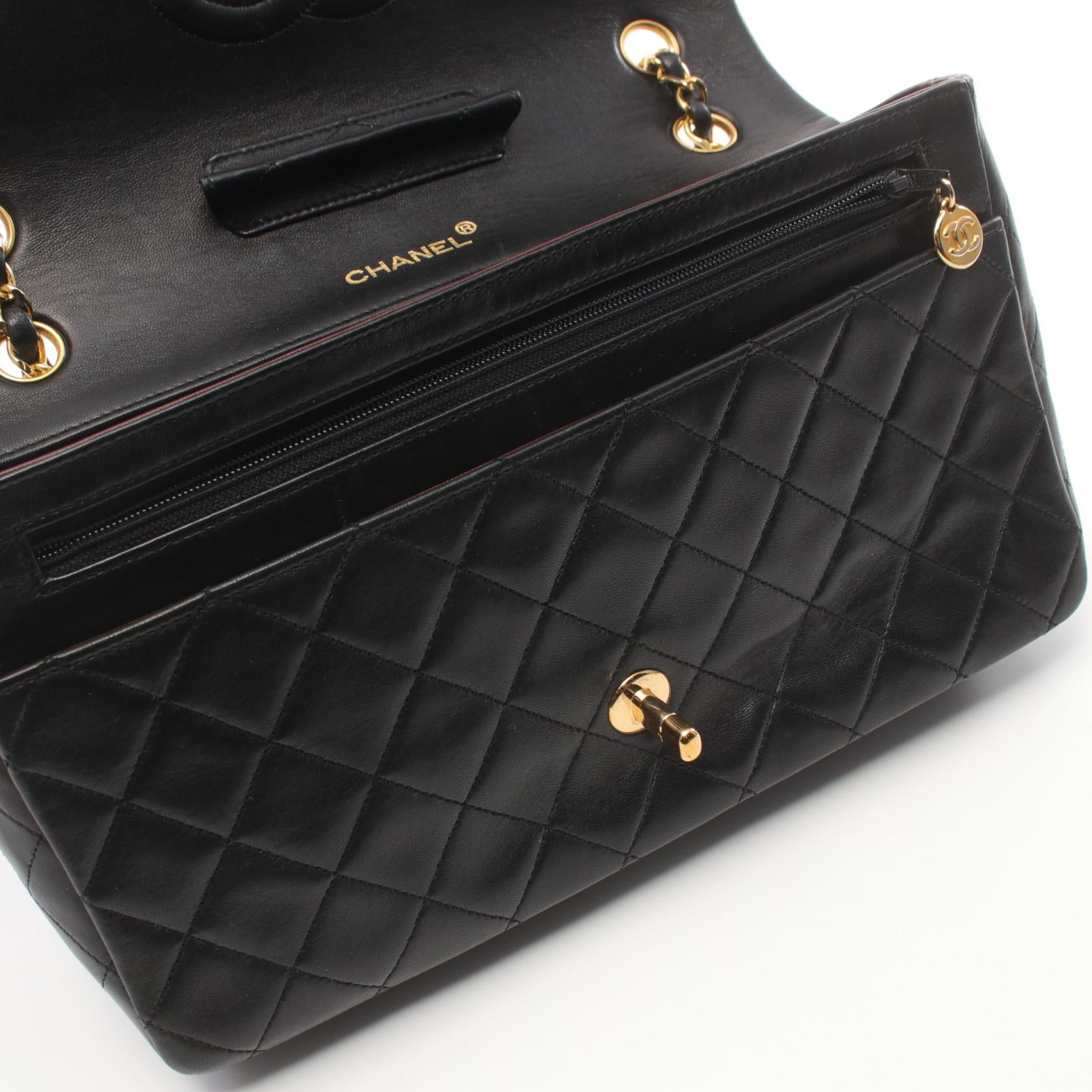 Chanel Matelasse Lambskin Shoulder Bag Black