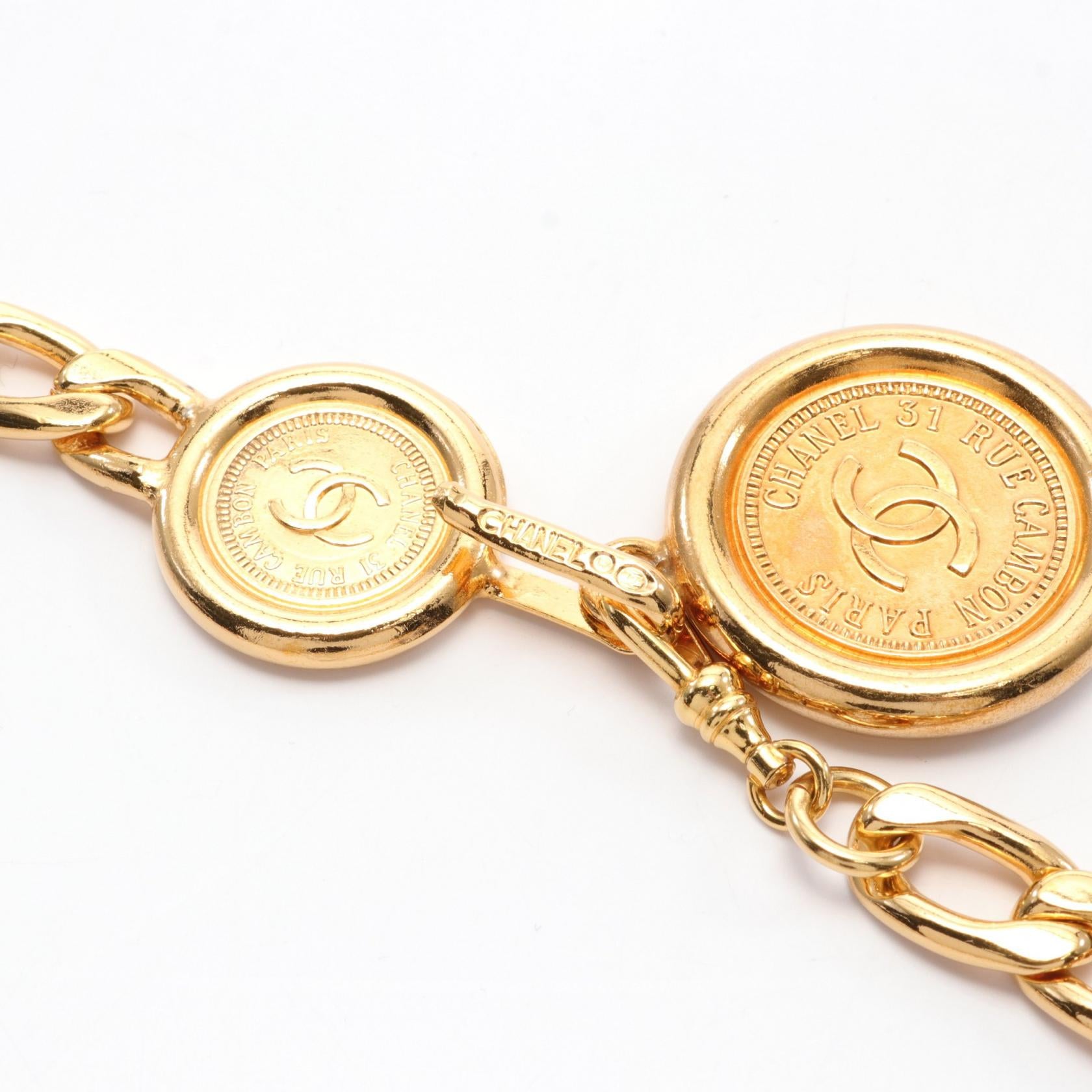 Chanel CC Medallion Chain Belt  Metal Belt in Very Good Condition