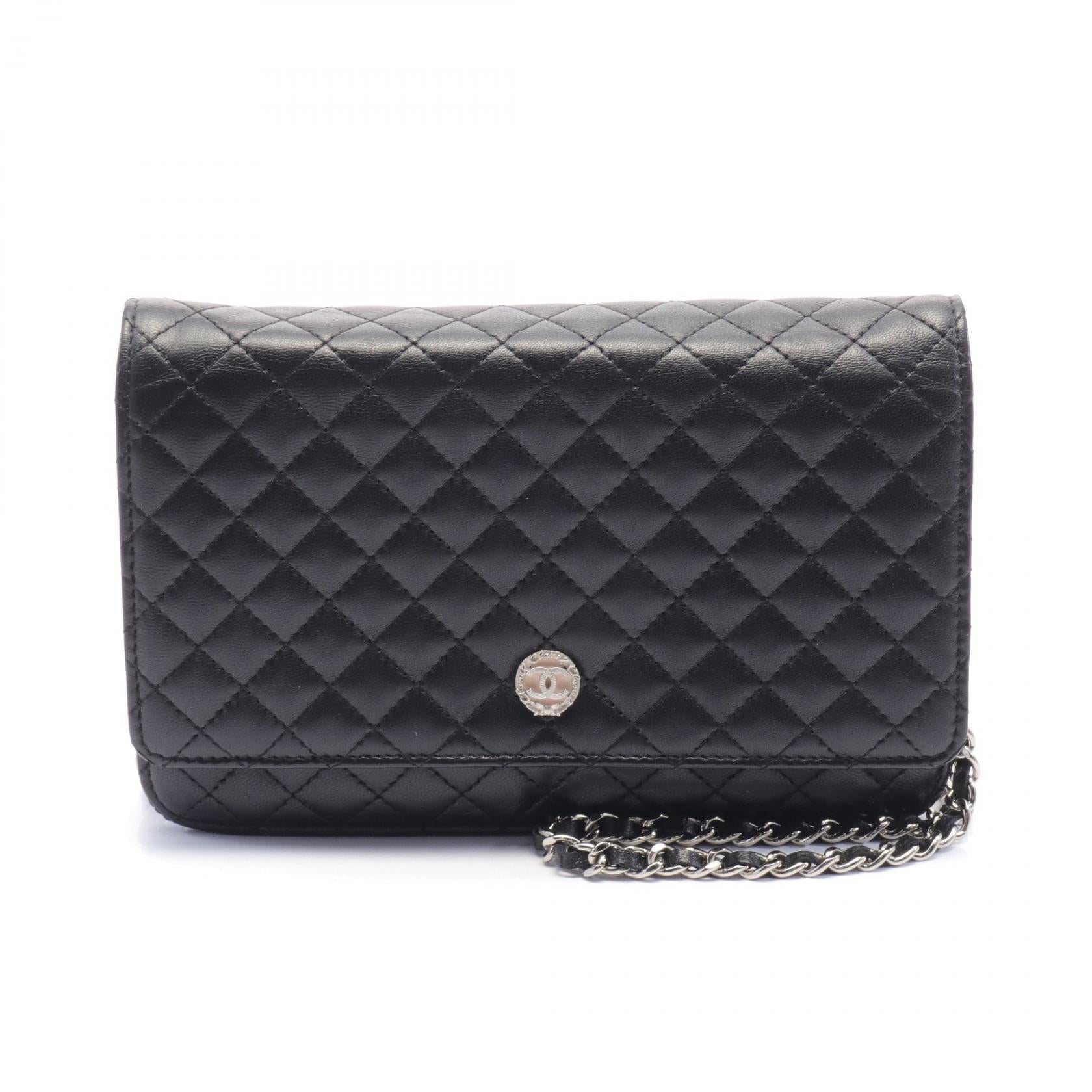 Chanel Micro Matelasse Chain Wallet Shoulder Bag Leather Shoulder Bag in Great Condition