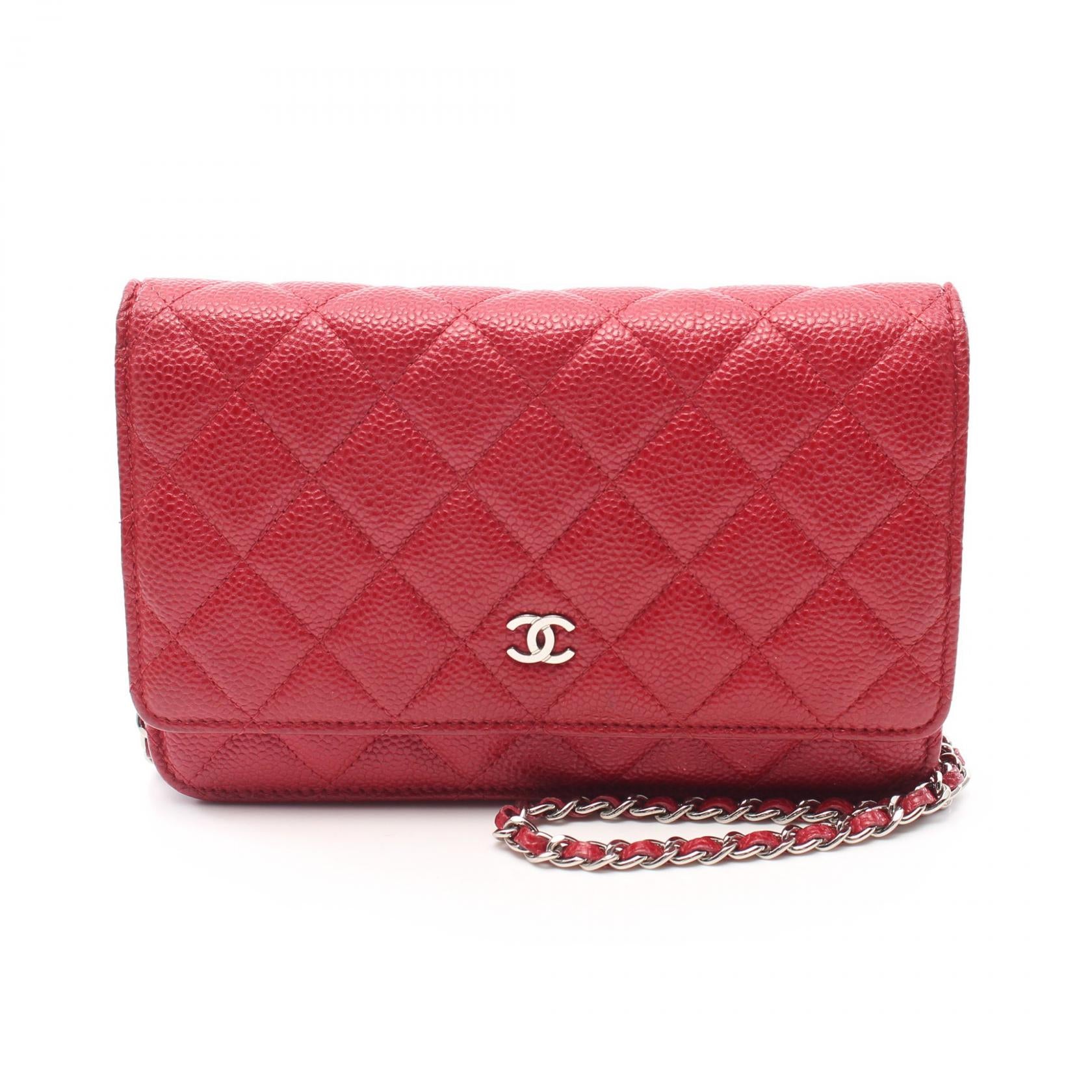 Chanel Matelasse Shoulder Bag Leather Shoulder Bag 22765690 in Great Condition