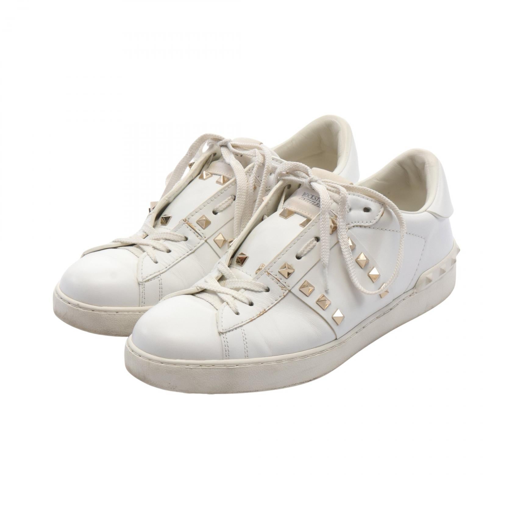 Valentino Garavani Rockstud Untitled Sneakers