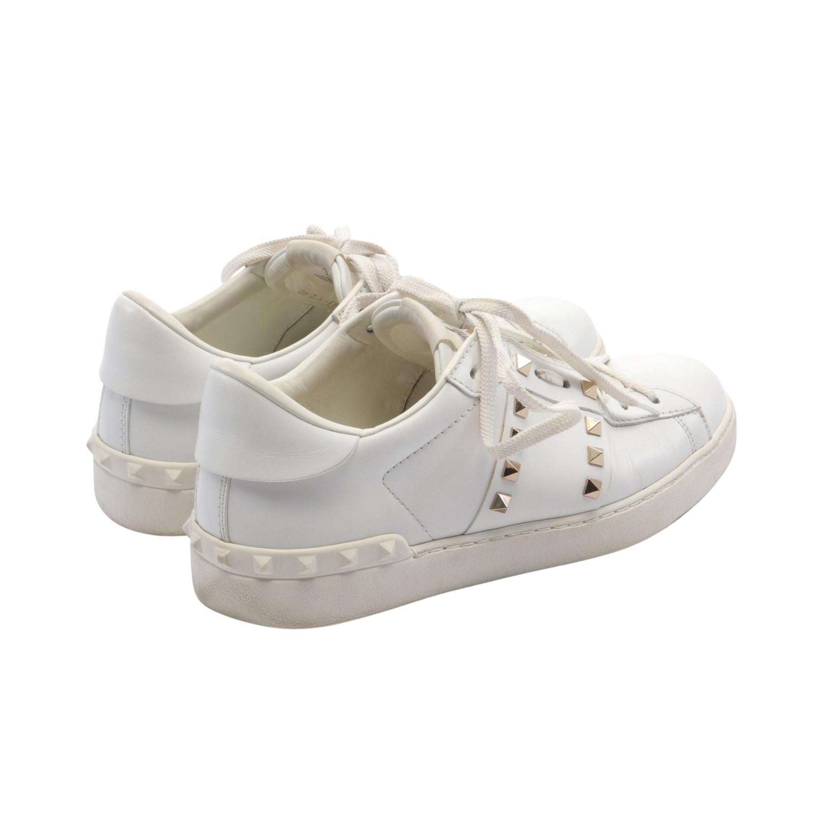 Valentino Garavani Rockstud Untitled Sneakers