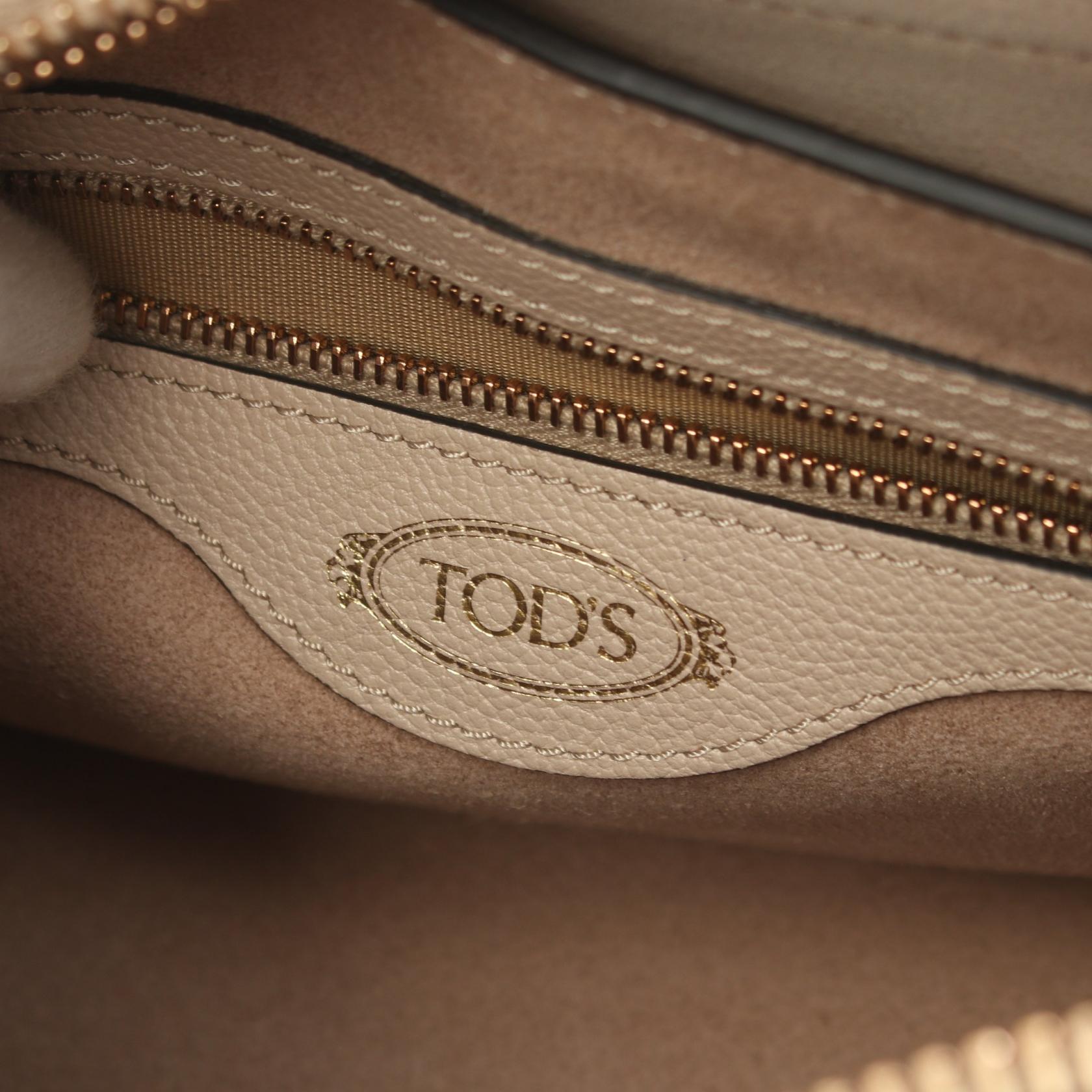 Tod's T Timeless Leather Shoulder Bag