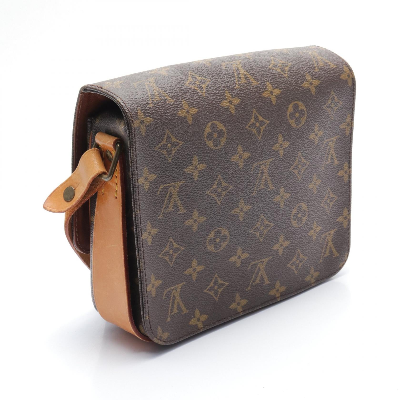 Louis Vuitton Monogram Cartouchiere MM  Canvas Shoulder Bag M51253 in Good Condition