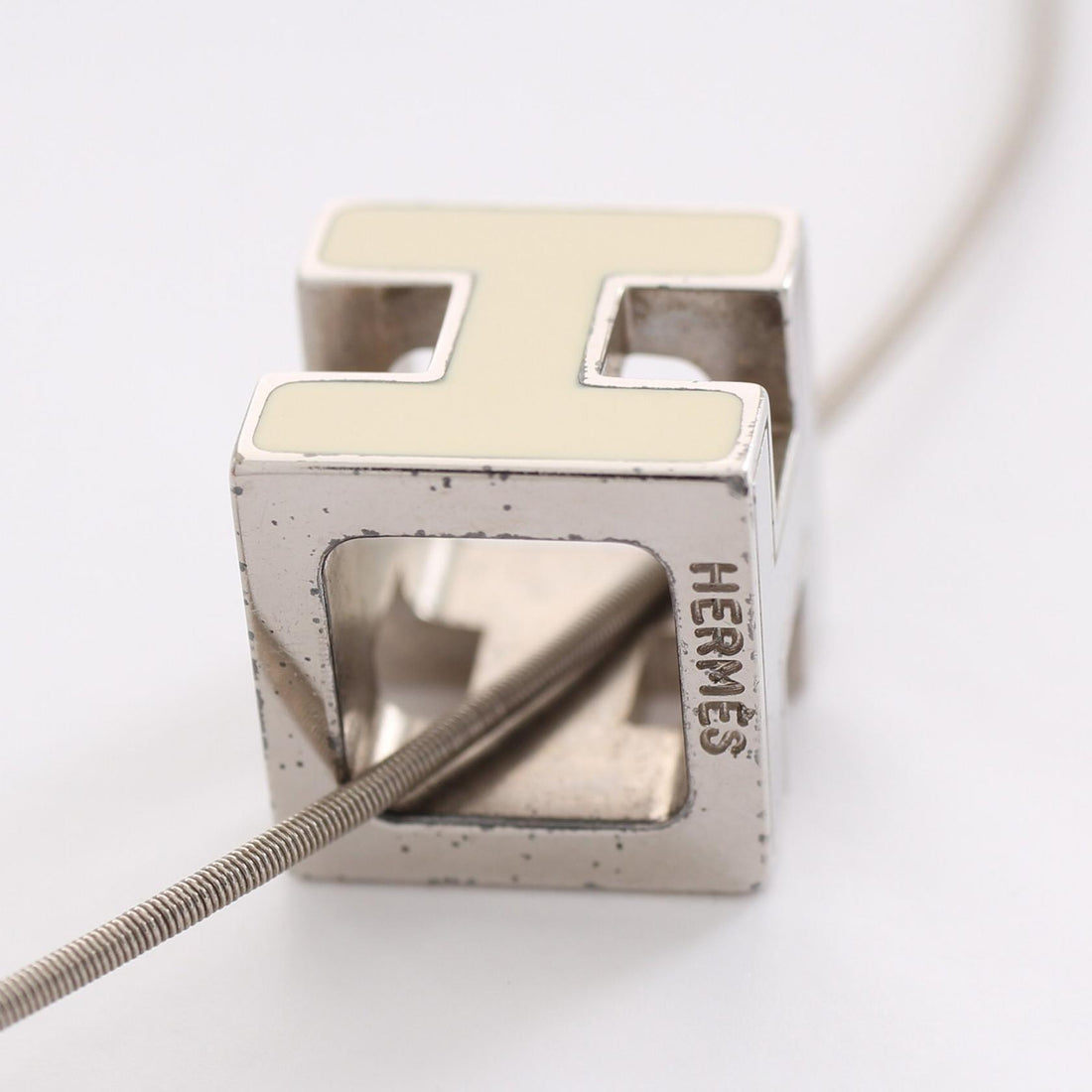 Hermes Cage De Ash H Cube Necklace Metal Necklace in Very Good Condition