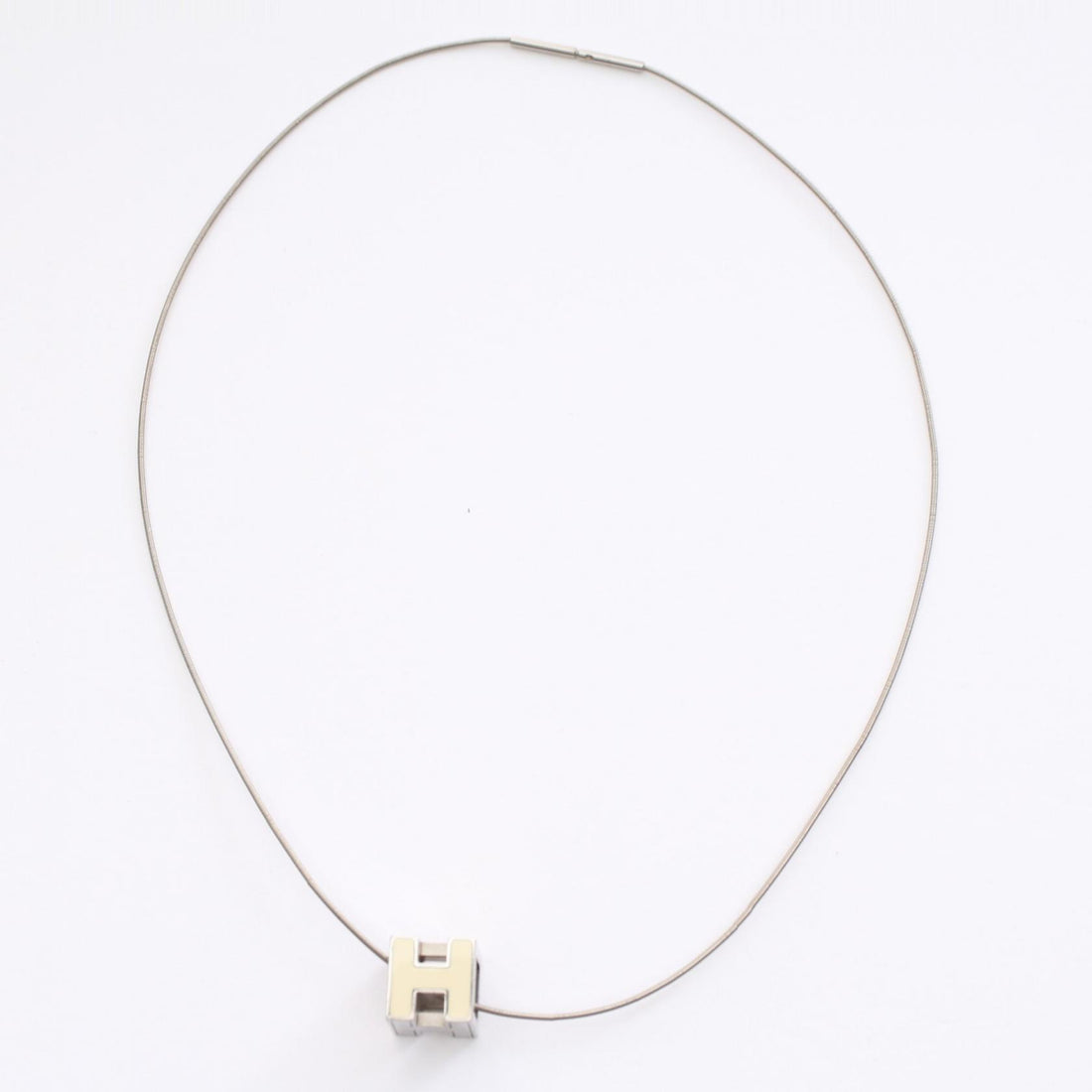 Hermes Cage De Ash H Cube Necklace Metal Necklace in Very Good Condition