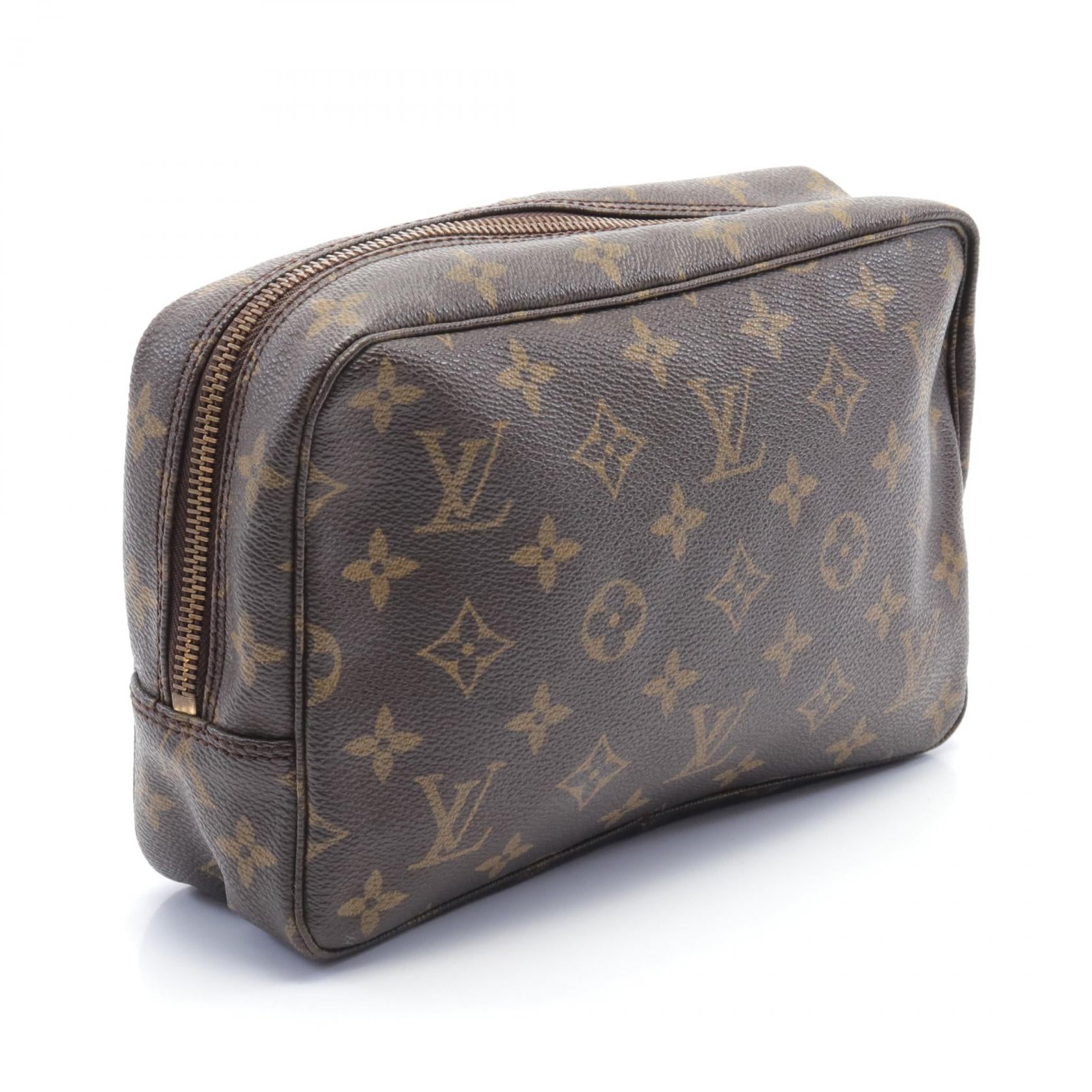 Louis Vuitton Monogram Trousse Toilette Clutch Canvas Vanity Bag M47524 in Very Good Condition