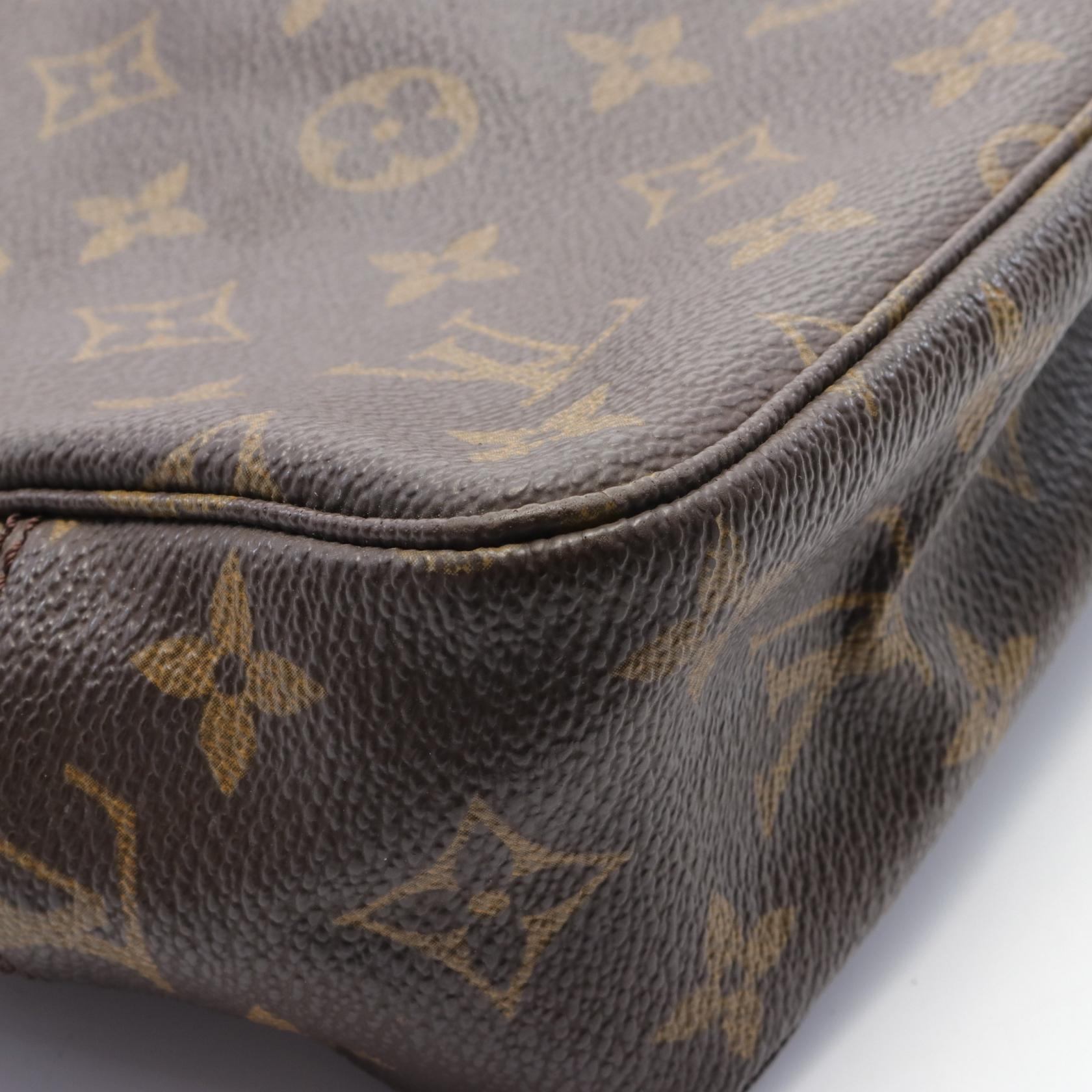 Louis Vuitton Monogram Trousse Toilette Clutch Canvas Vanity Bag M47524 in Very Good Condition