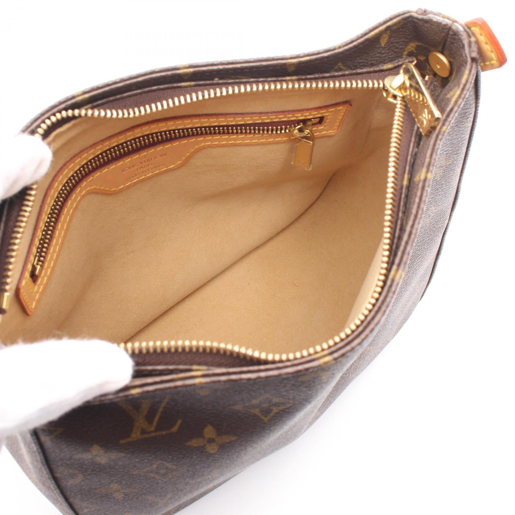 Louis Vuitton Looping MM Monogram Shoulder Bag