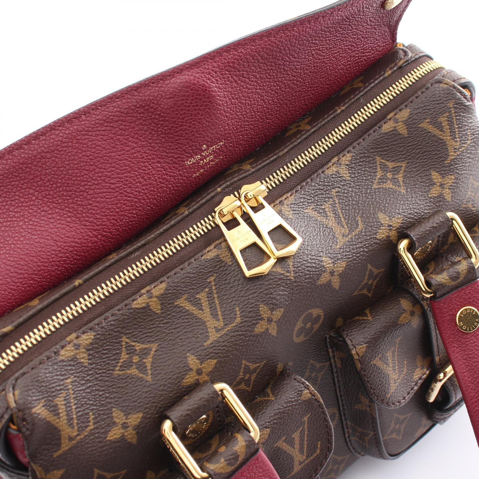 Louis Vuitton Monogram Manhattan Handbag M43482