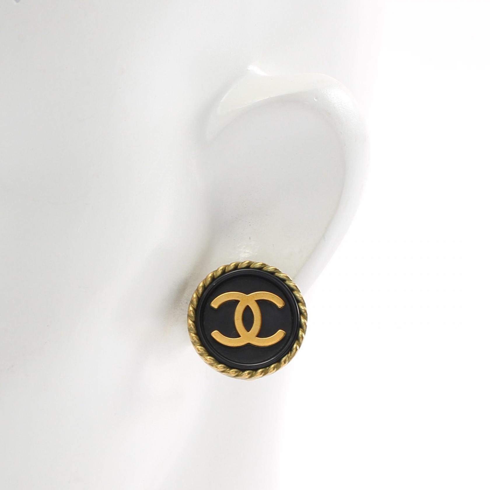 Chanel CC Clip On Earrings  Metal Earrings 94A in Great Condition