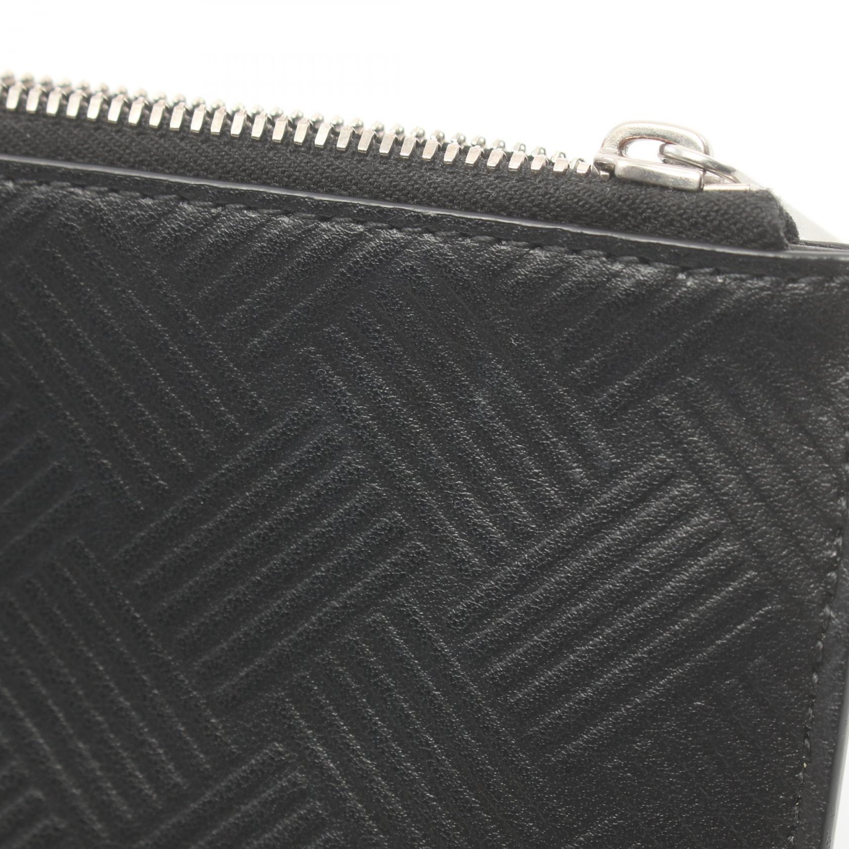 Bottega Veneta Debossed Intrecciato Zip Pouch Leather Vanity Bag 667034 in Very Good Condition