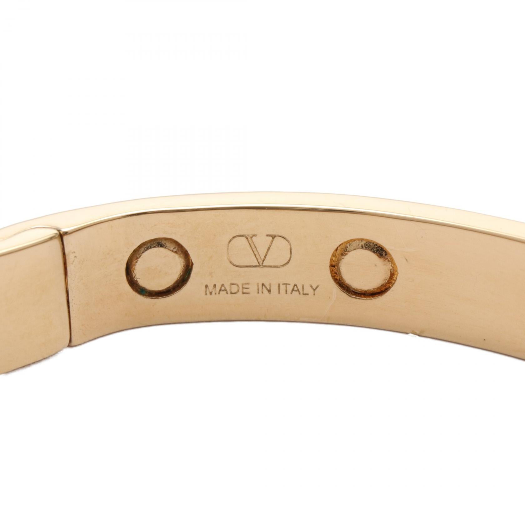 Valentino Garavani Rockstuds Gold Bangle