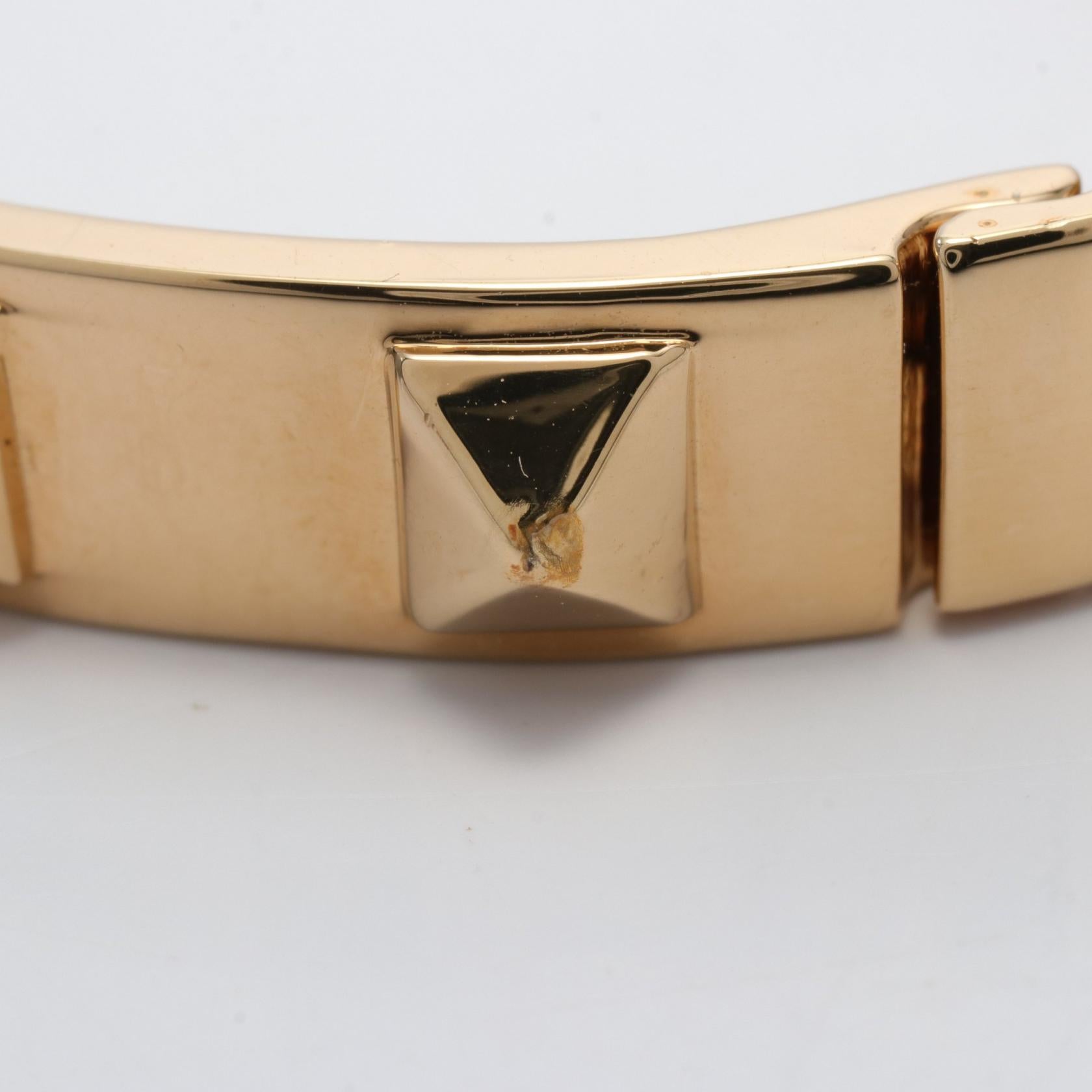 Valentino Garavani Rockstuds Gold Bangle